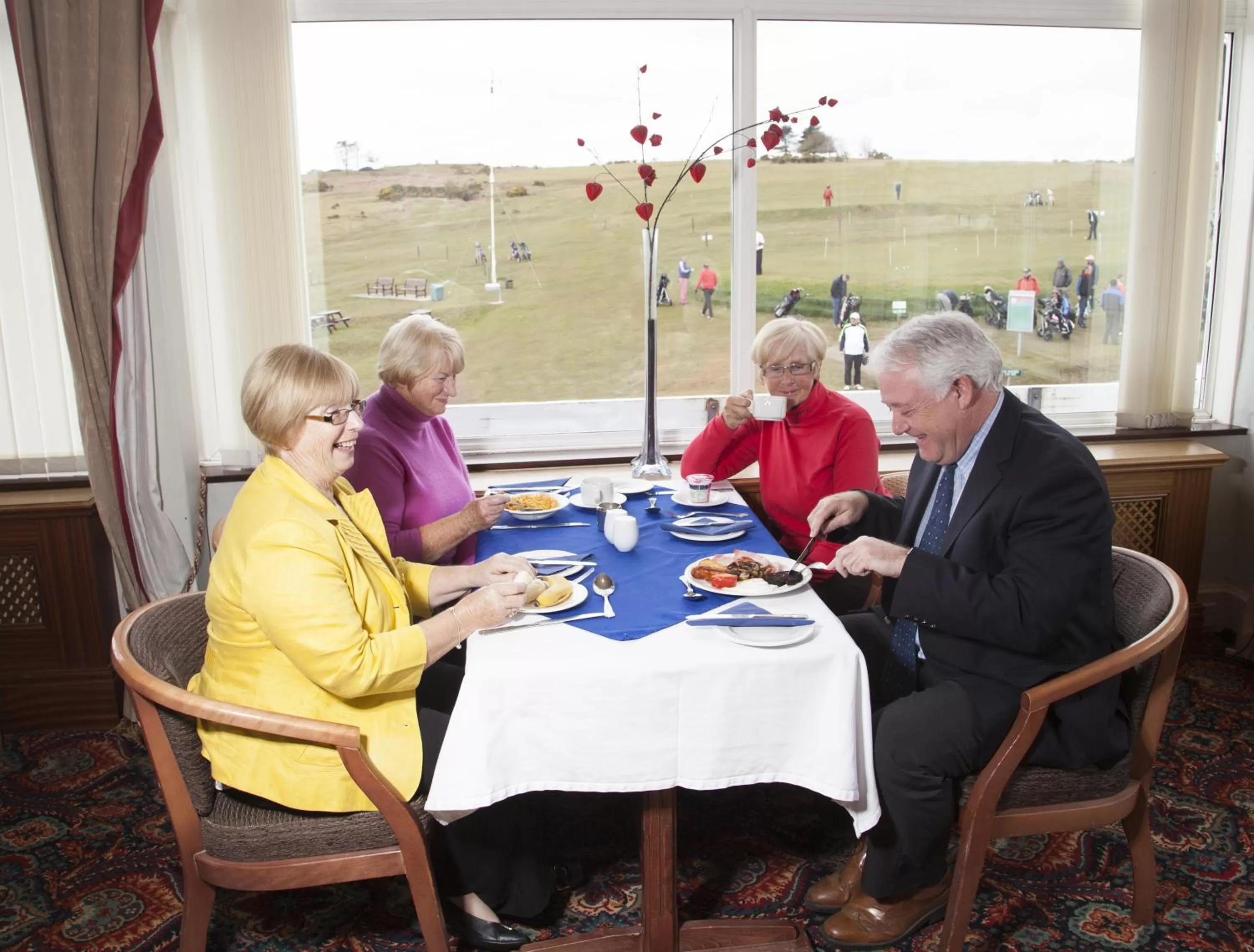 Restaurant/places to eat in Somerfield Lodge