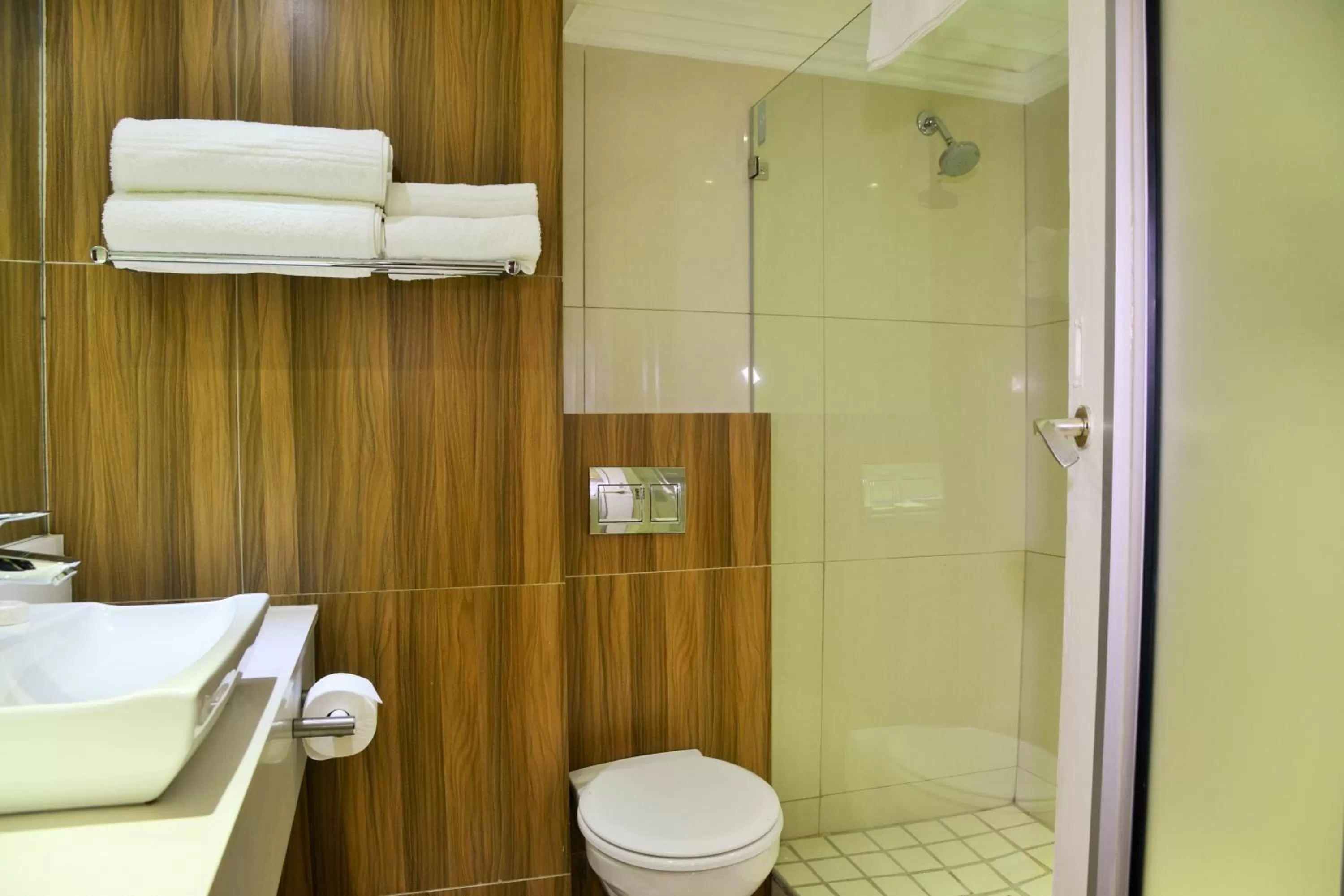 The Capetonian - Halal