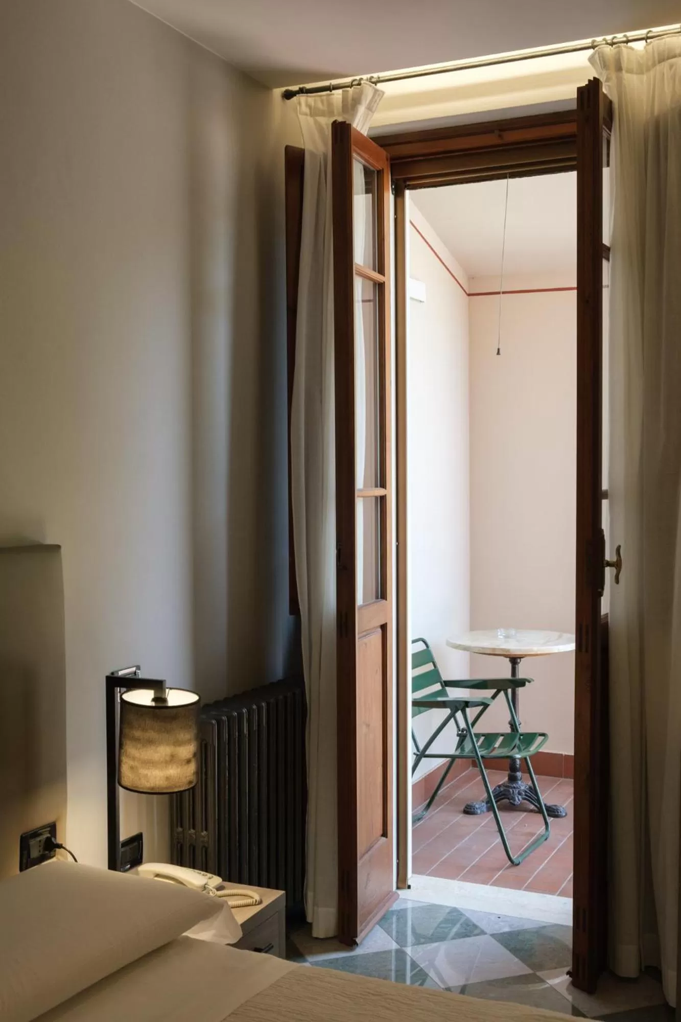 Balcony/Terrace, Bed in Hotel Ristorante Alla Vittoria