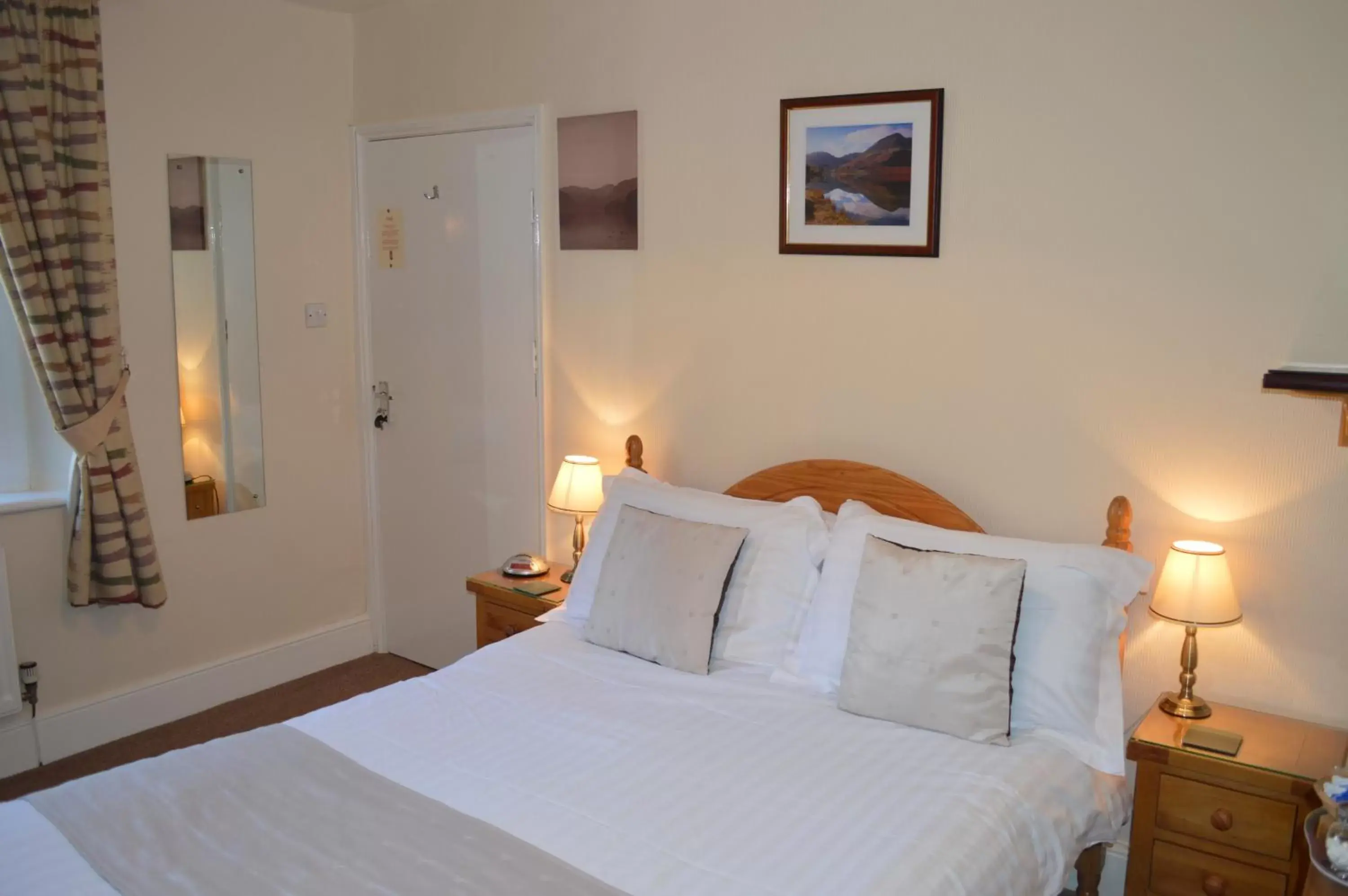 Photo of the whole room, Bed in Beckside Guest House Keswick