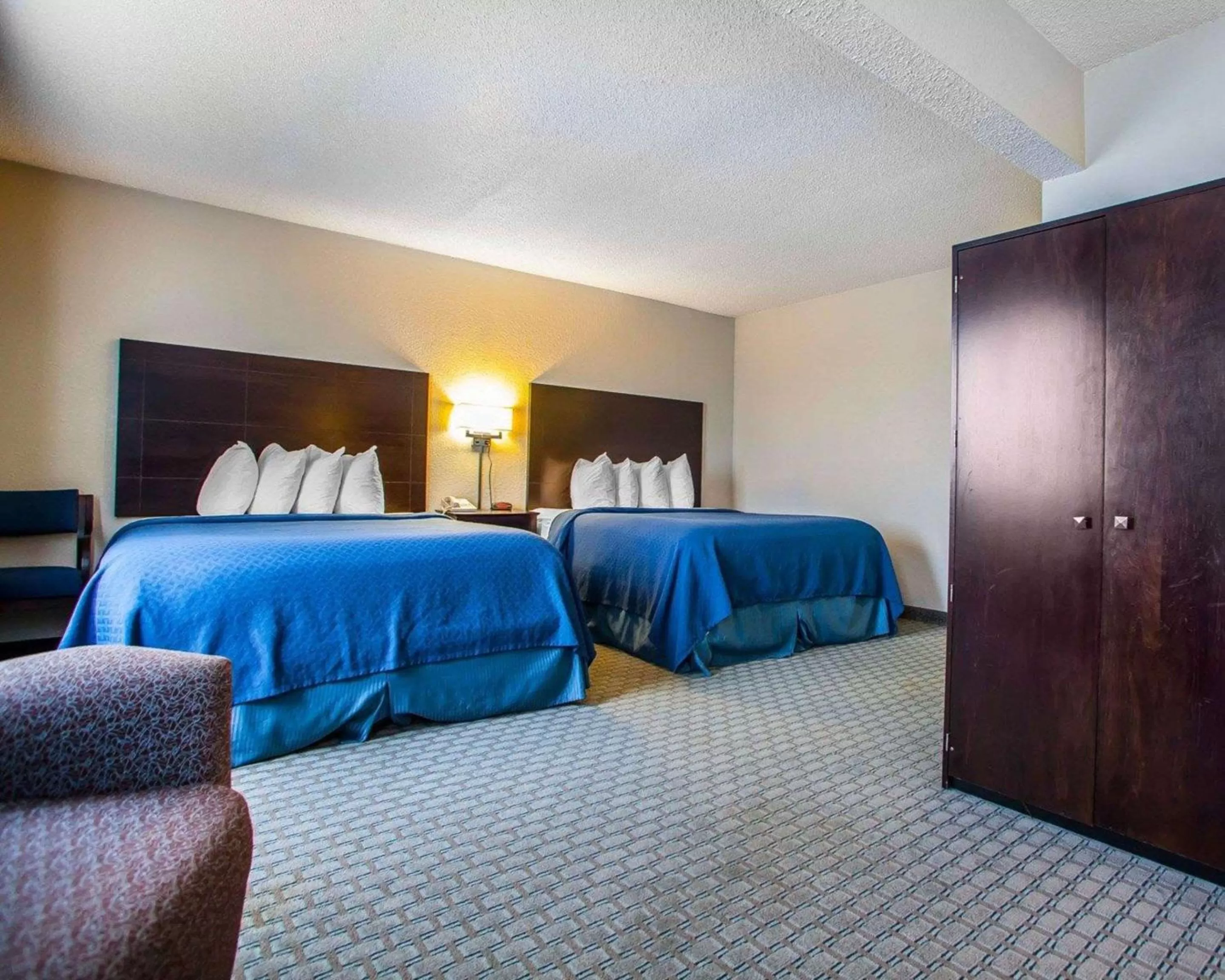 Bedroom, Bed in Quality Inn & Suites Ankeny-Des Moines