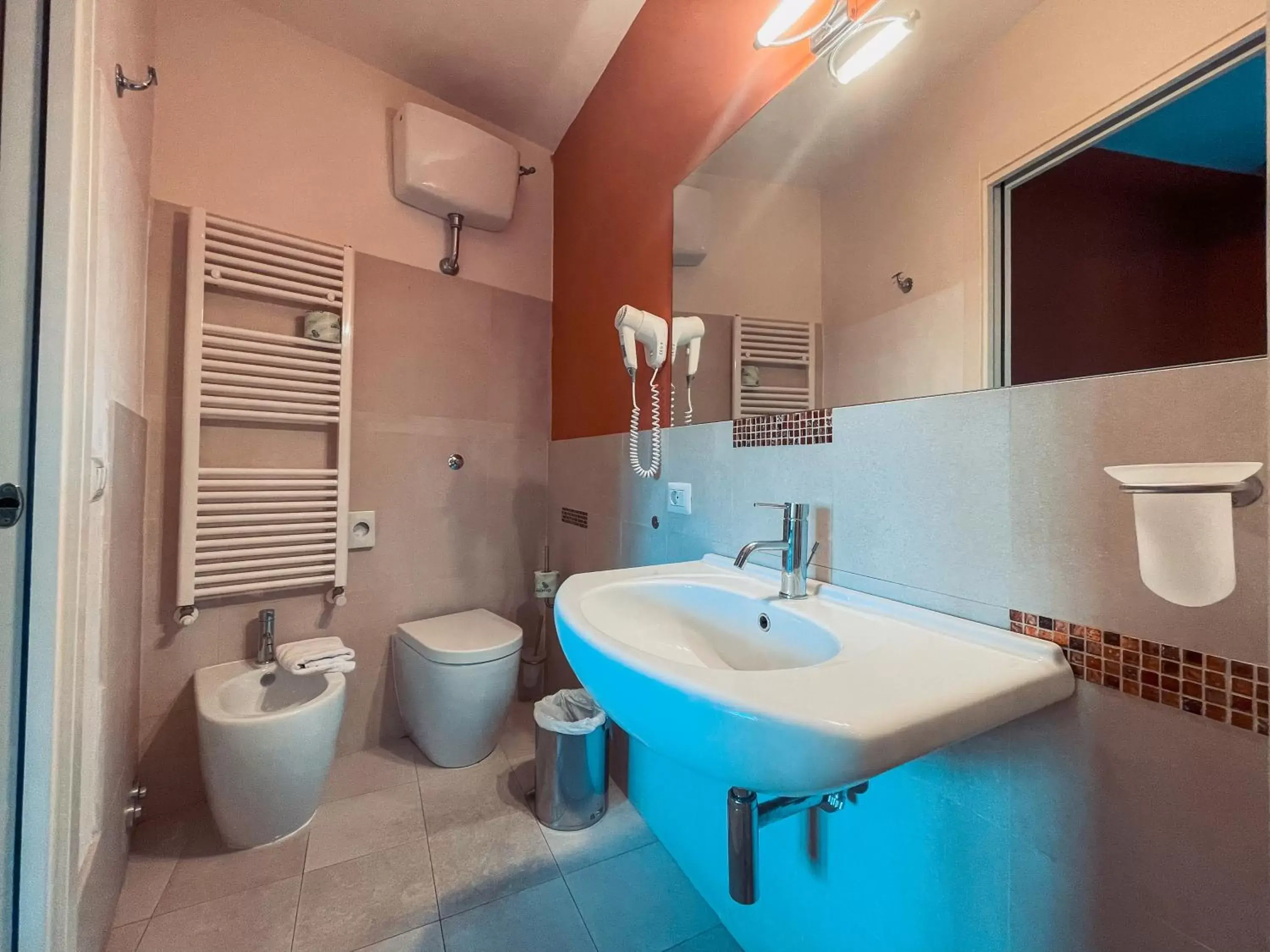 Bathroom in Hotel Azzi
