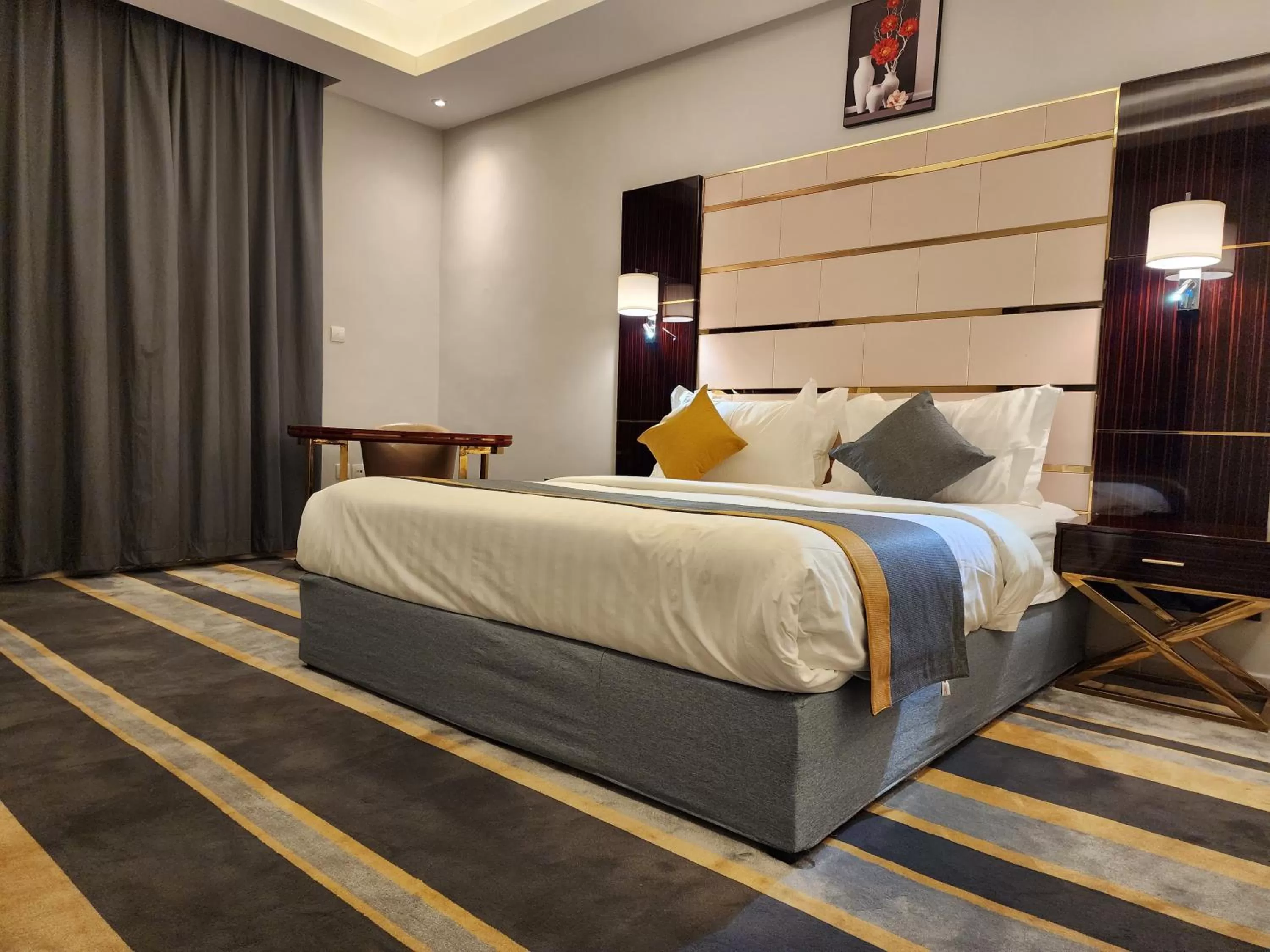 Bed in Rasis Serviced Apartments