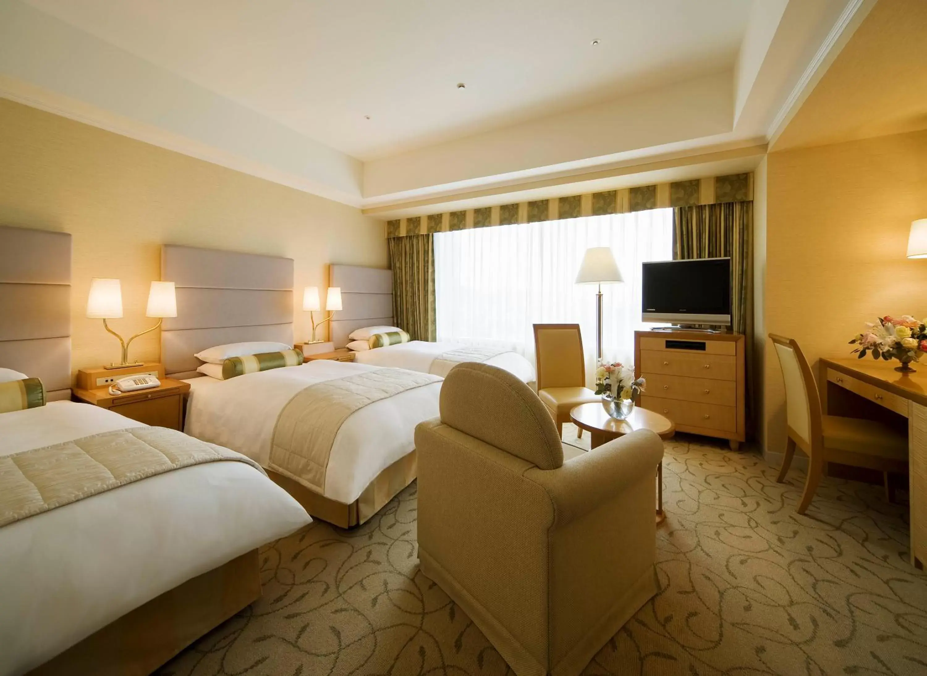 Photo of the whole room, Bed in Hotel Okura Kyoto Photo of the whole room, Bed in Hotel Okura Kyoto