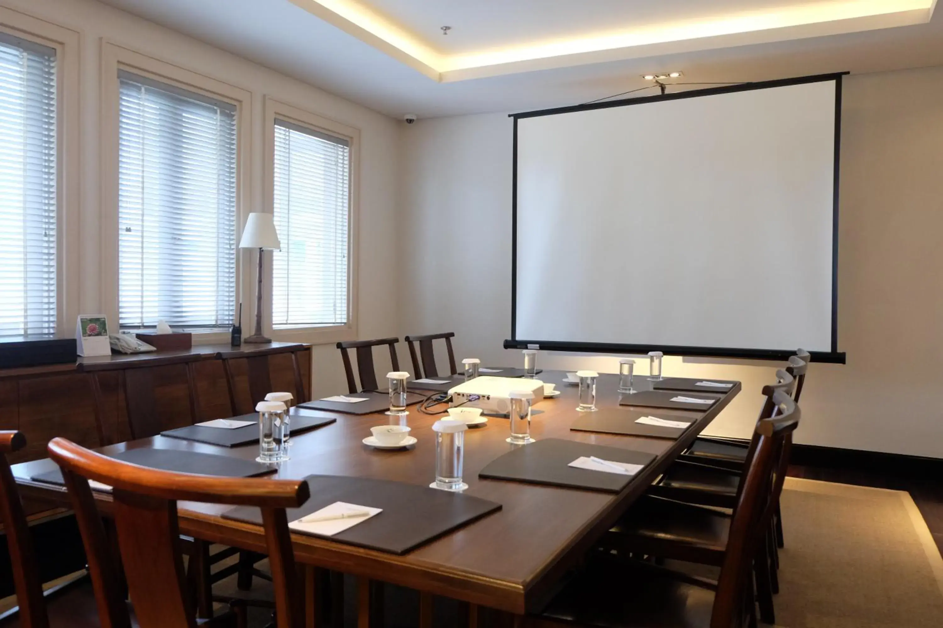 Meeting/conference room in The Shalimar Boutique Hotel
