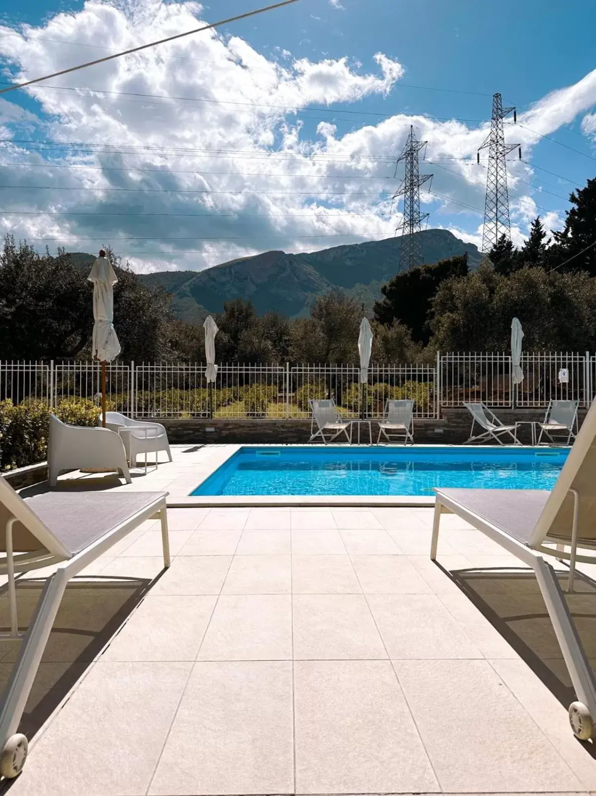 Solarium, Swimming Pool in Principe Alogna Hotel & SPA