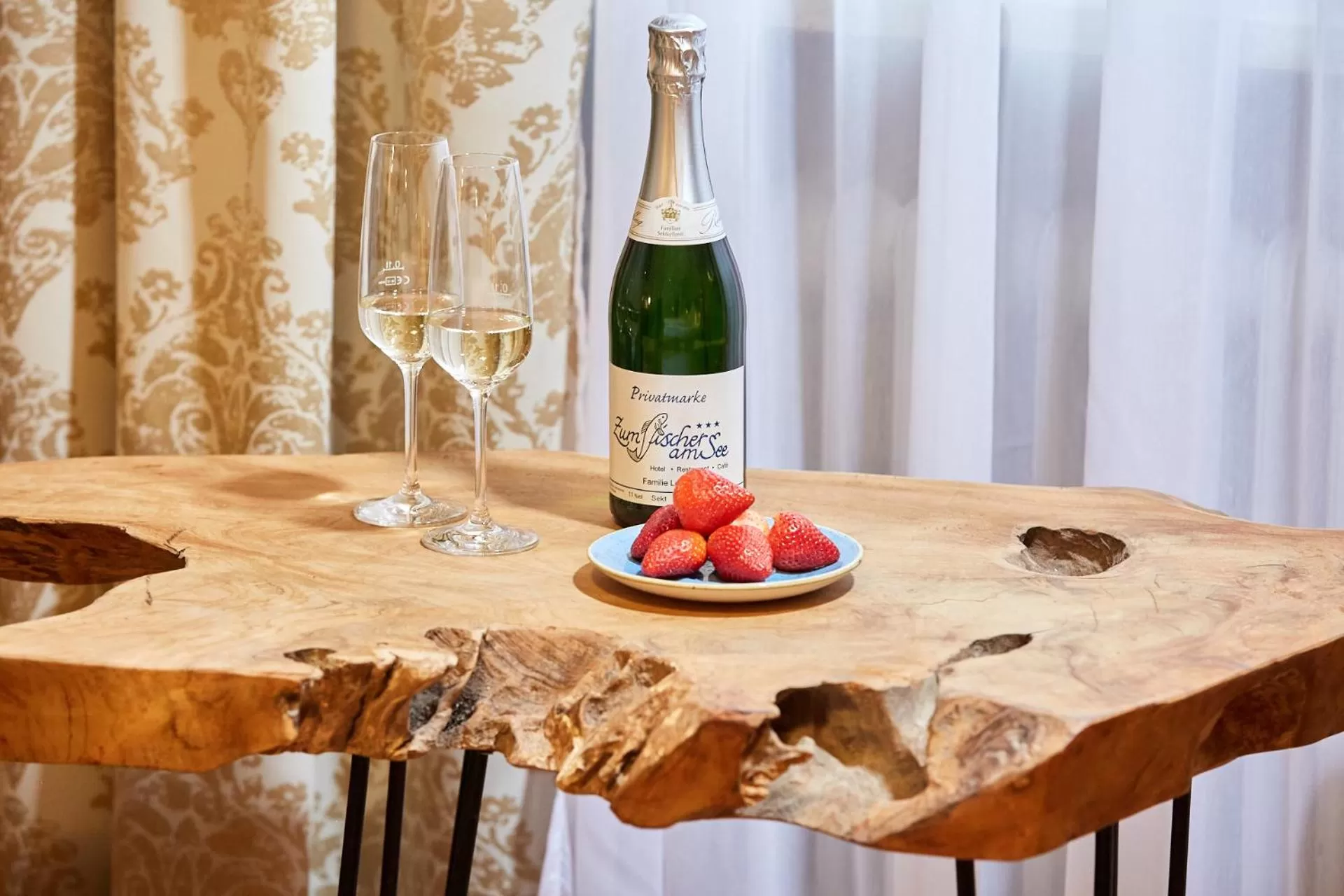 Food and drinks in Zum Fischer am See ***S