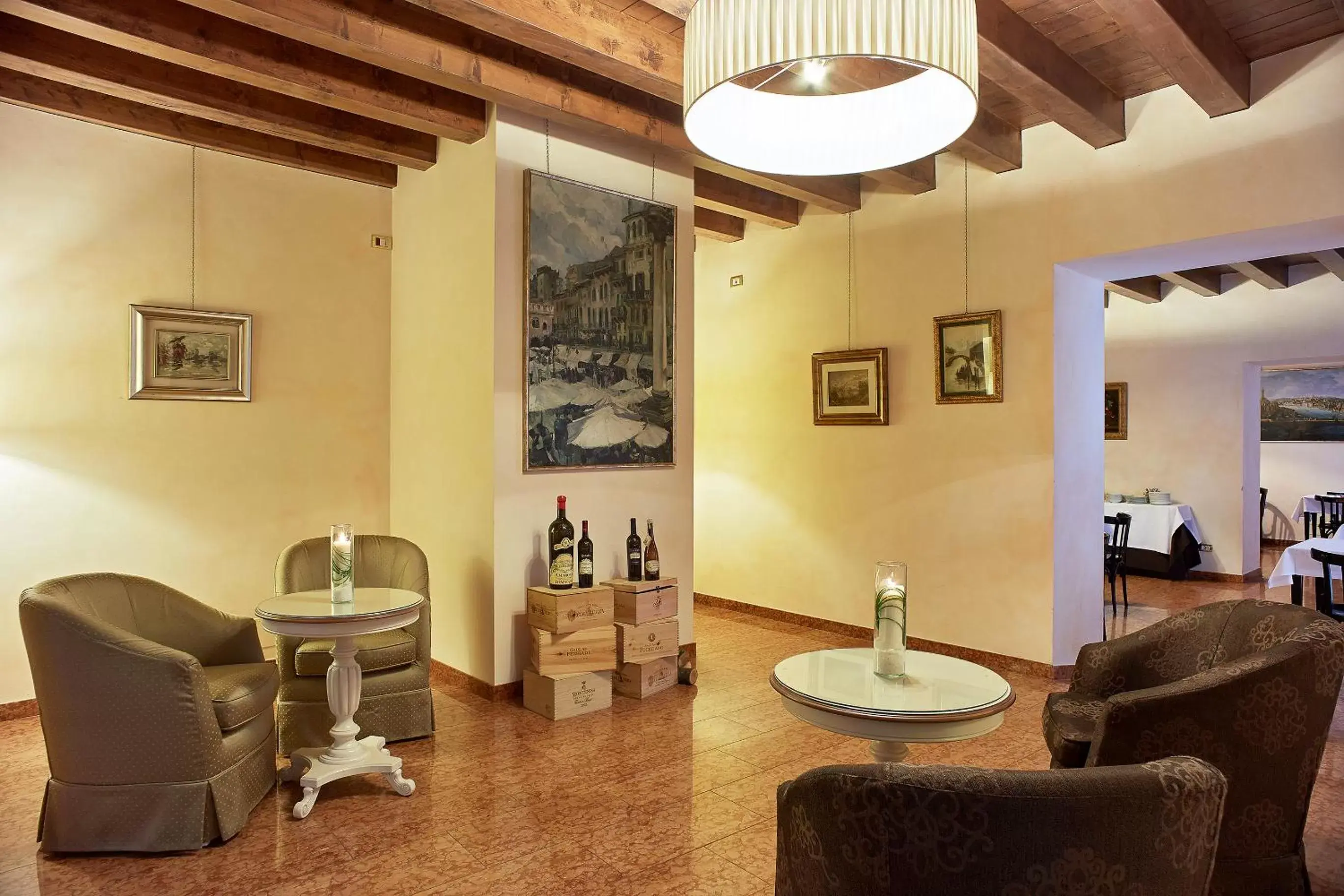 Communal lounge/ TV room, Seating Area in Albergo Mazzanti