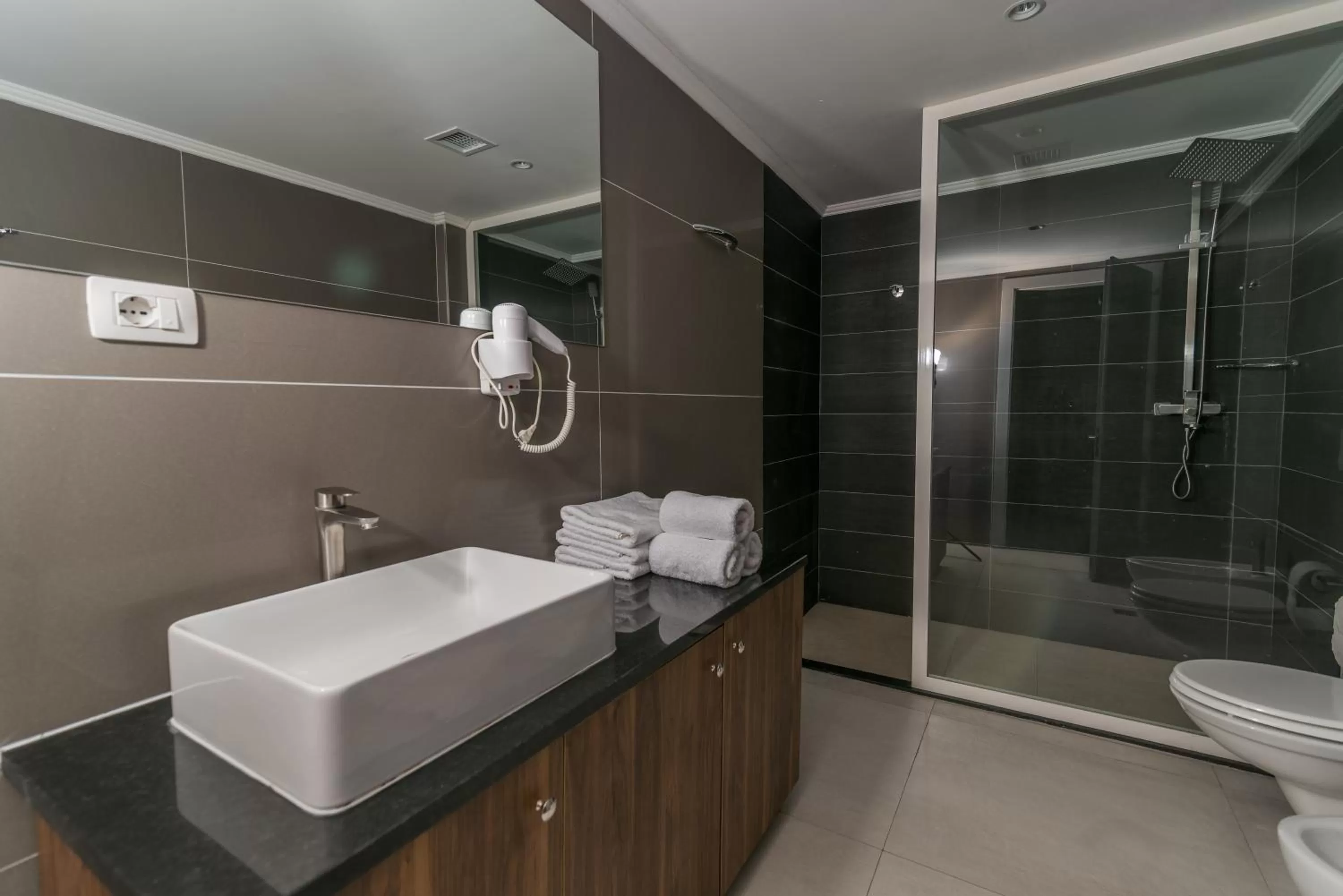 Bathroom in Deluxe & Executive SPA by Rafaelo