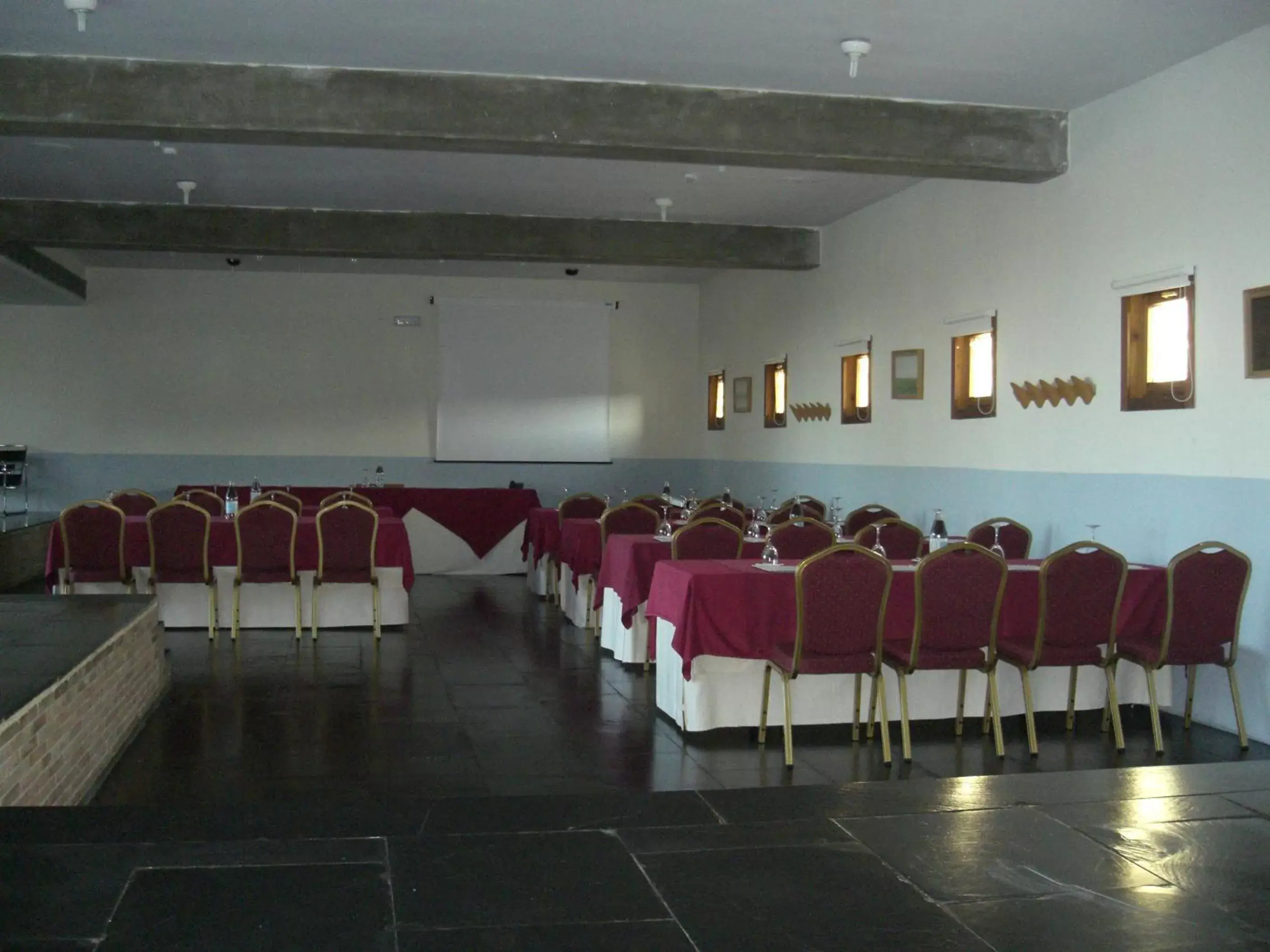 Meeting/conference room, Banquet Facilities in Hospederia Parque de Monfragüe
