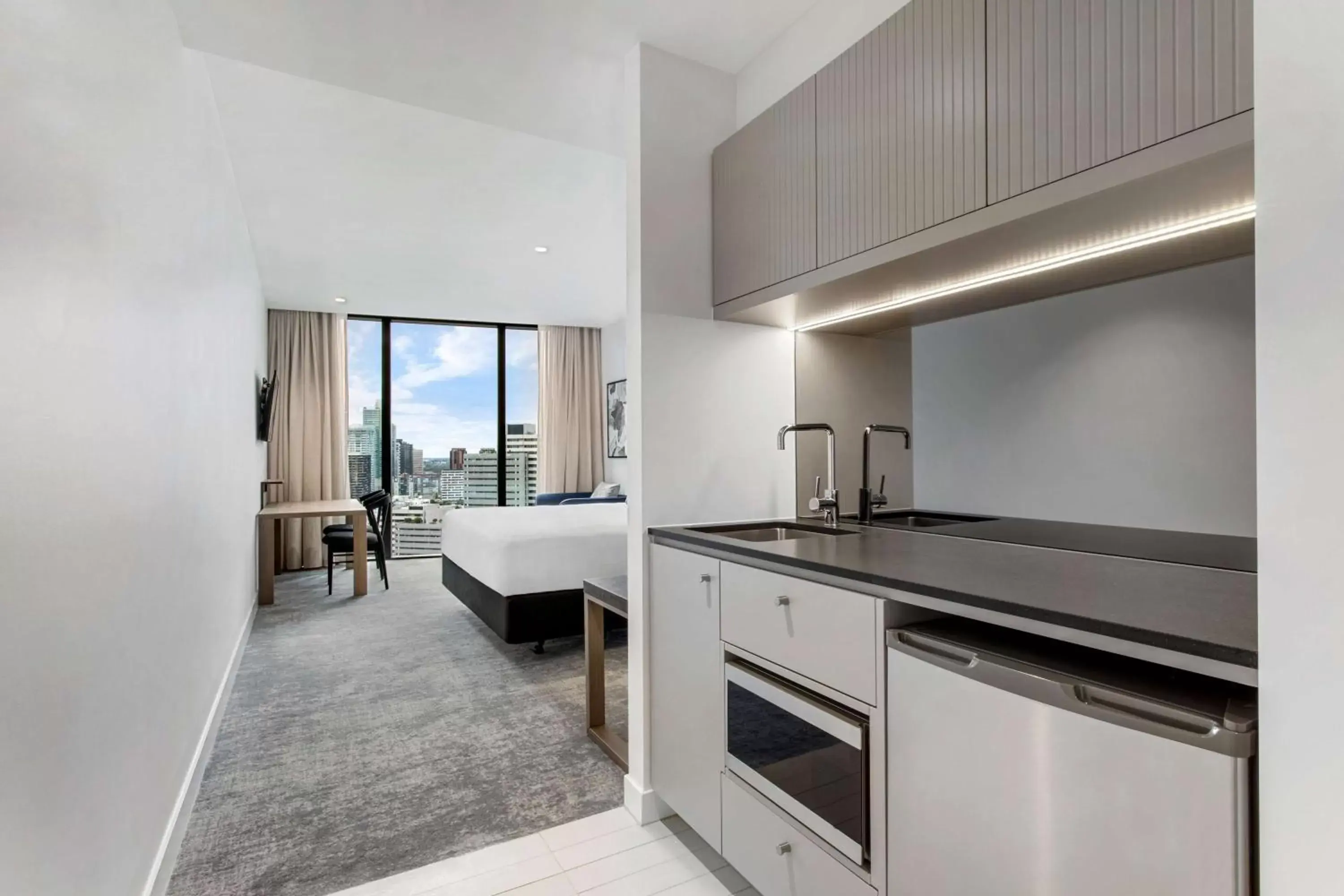 Kitchen or kitchenette, Kitchen/Kitchenette in Adina Apartment Hotel Melbourne Southbank