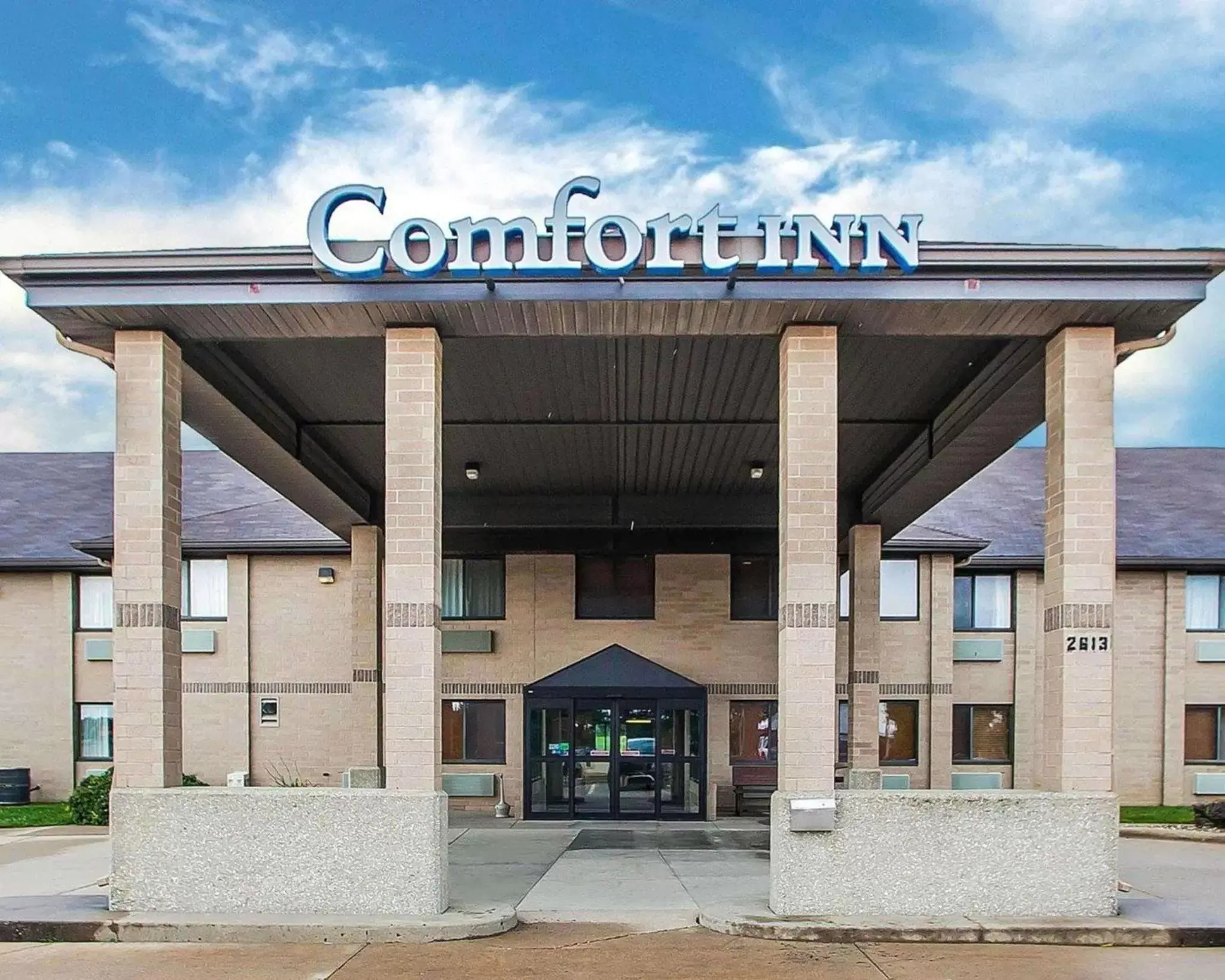 Property building in Comfort Inn Marshalltown South