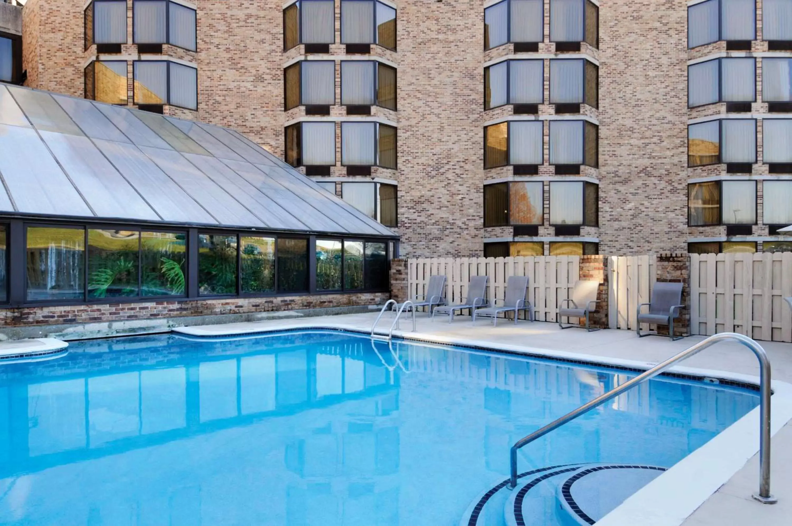 Swimming Pool in DoubleTree by Hilton Johnson City