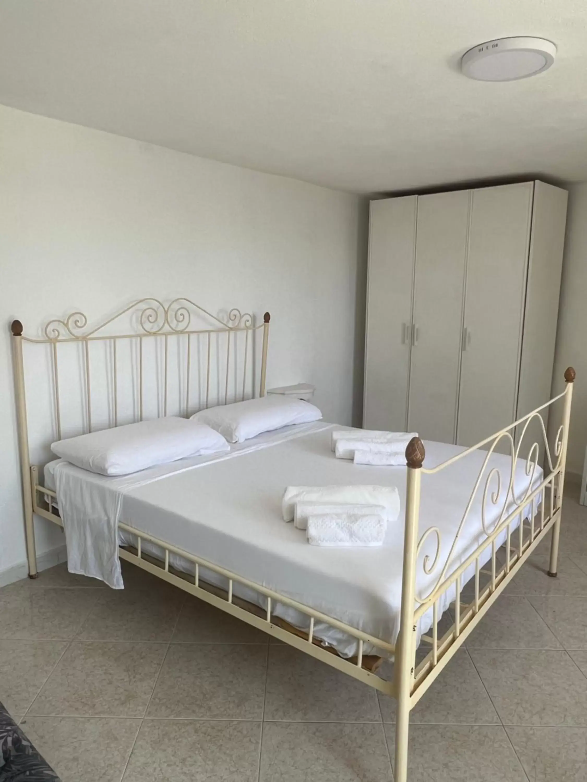 Deluxe Triple Room with Sea View in Blu Panorama Deluxe Triple Room with Sea View in Blu Panorama