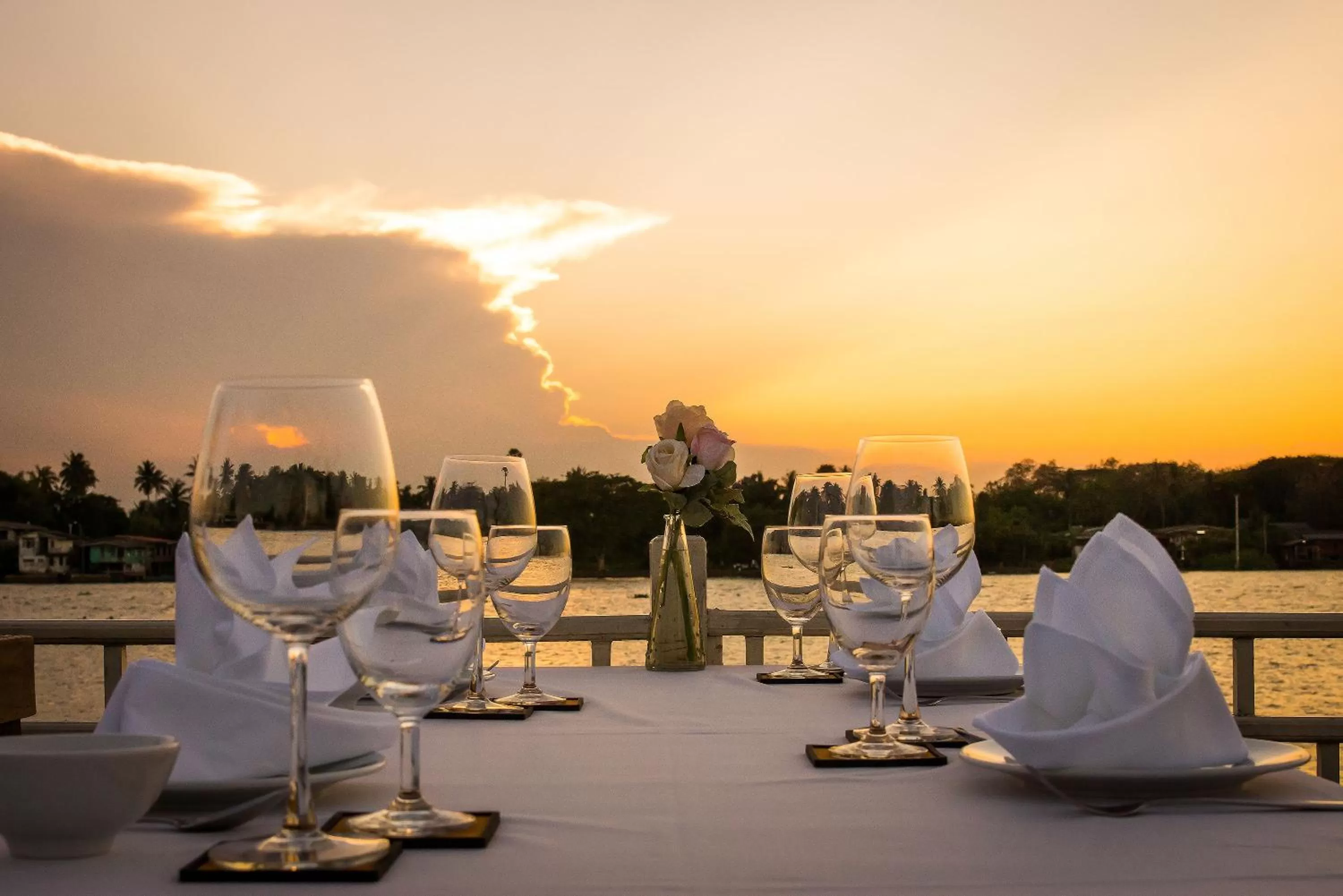 Restaurant/places to eat in Kalanan Riverside Resort