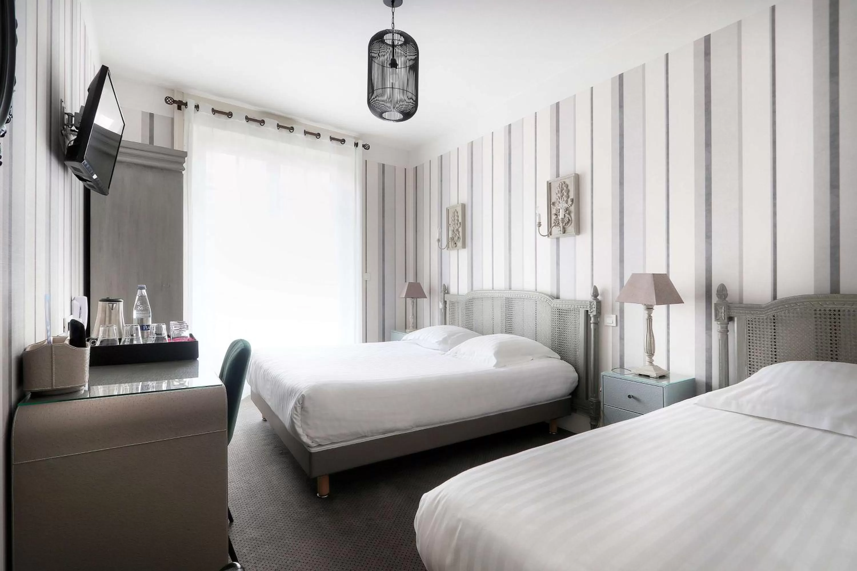 Bedroom, Bed in Best Western Hôtel Brittany La Baule Centre & Plages