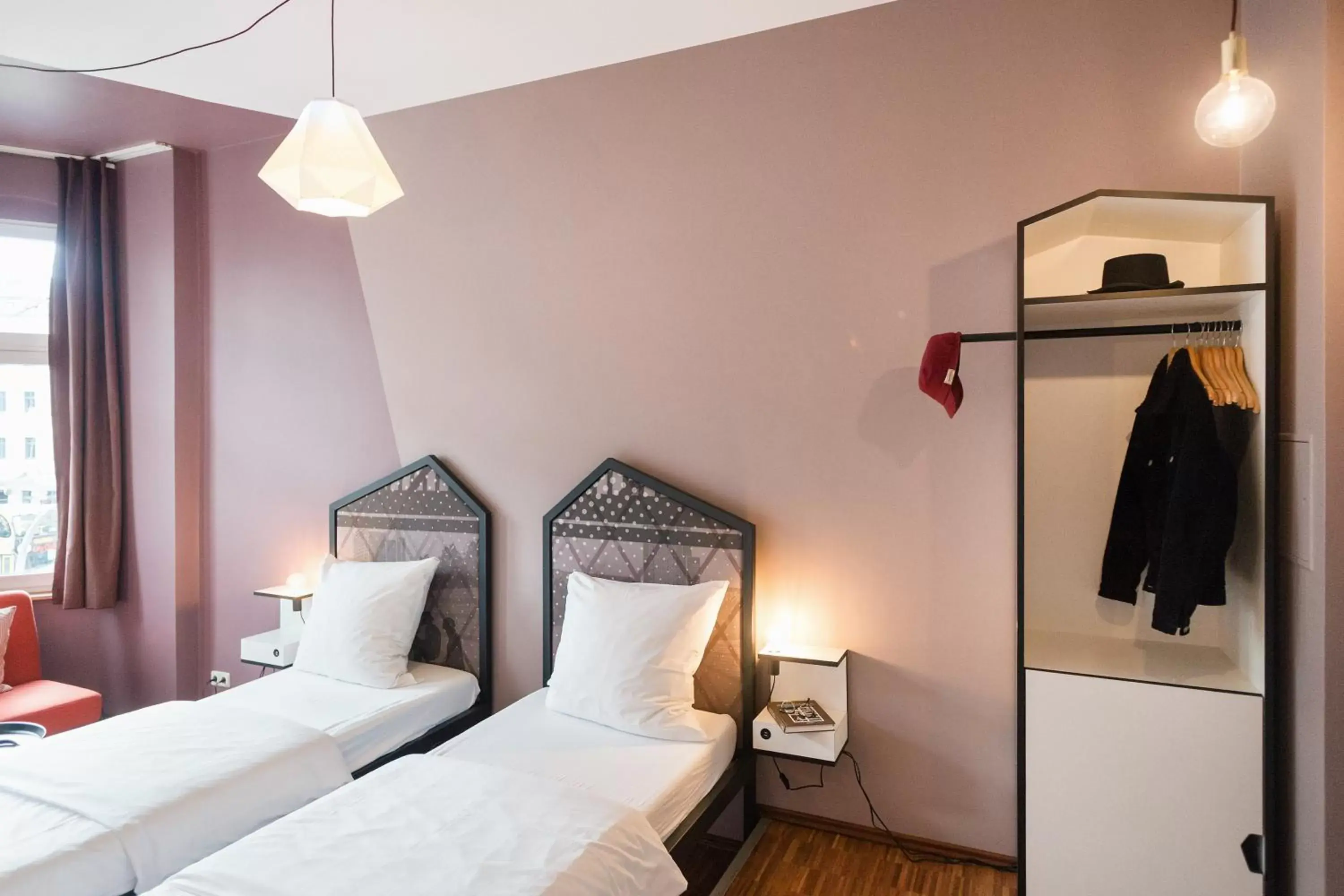 Twin Room with Private Bathroom in The Circus Hostel