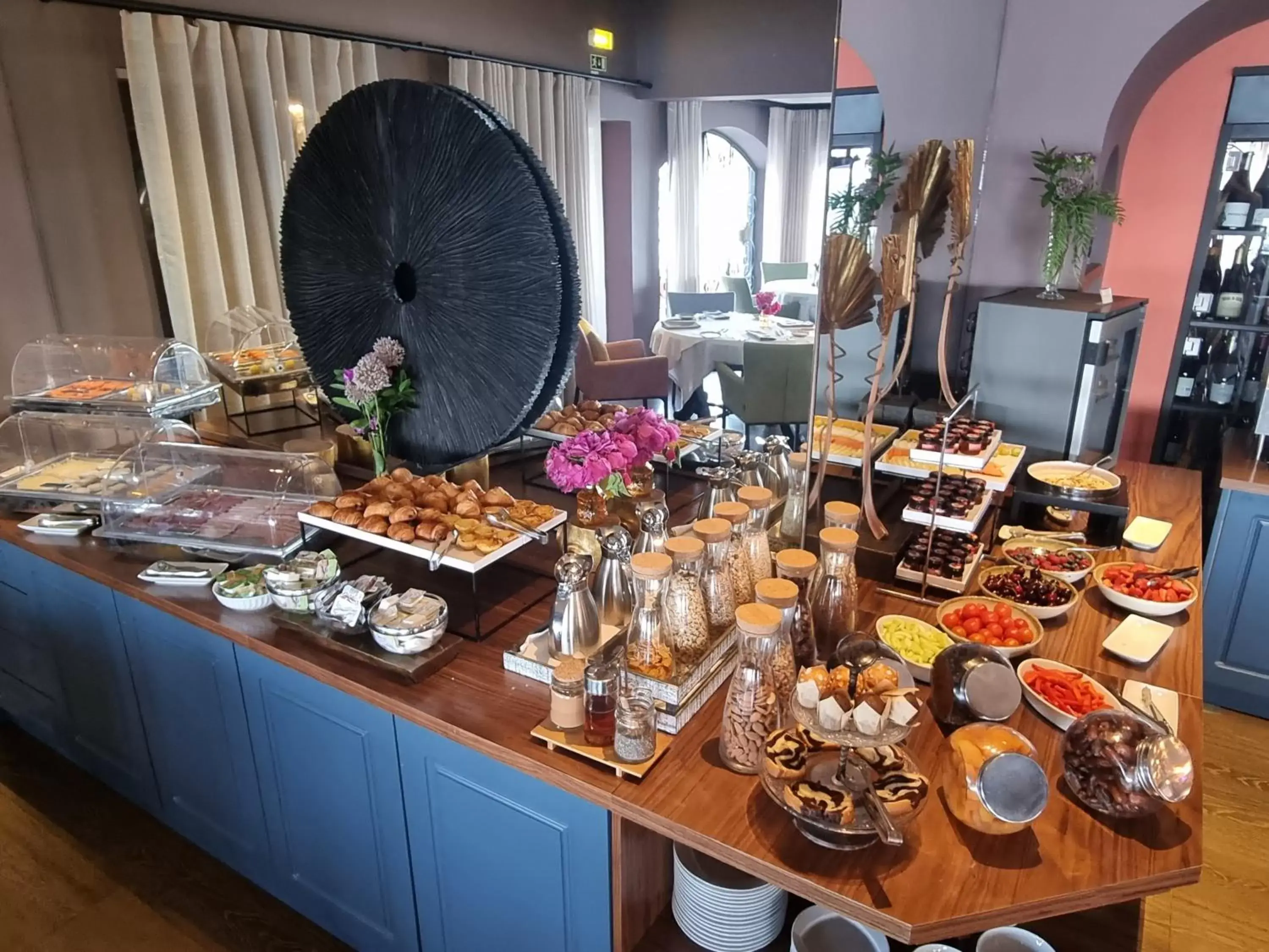 Buffet breakfast in Boutique Hotel Vivenda Miranda