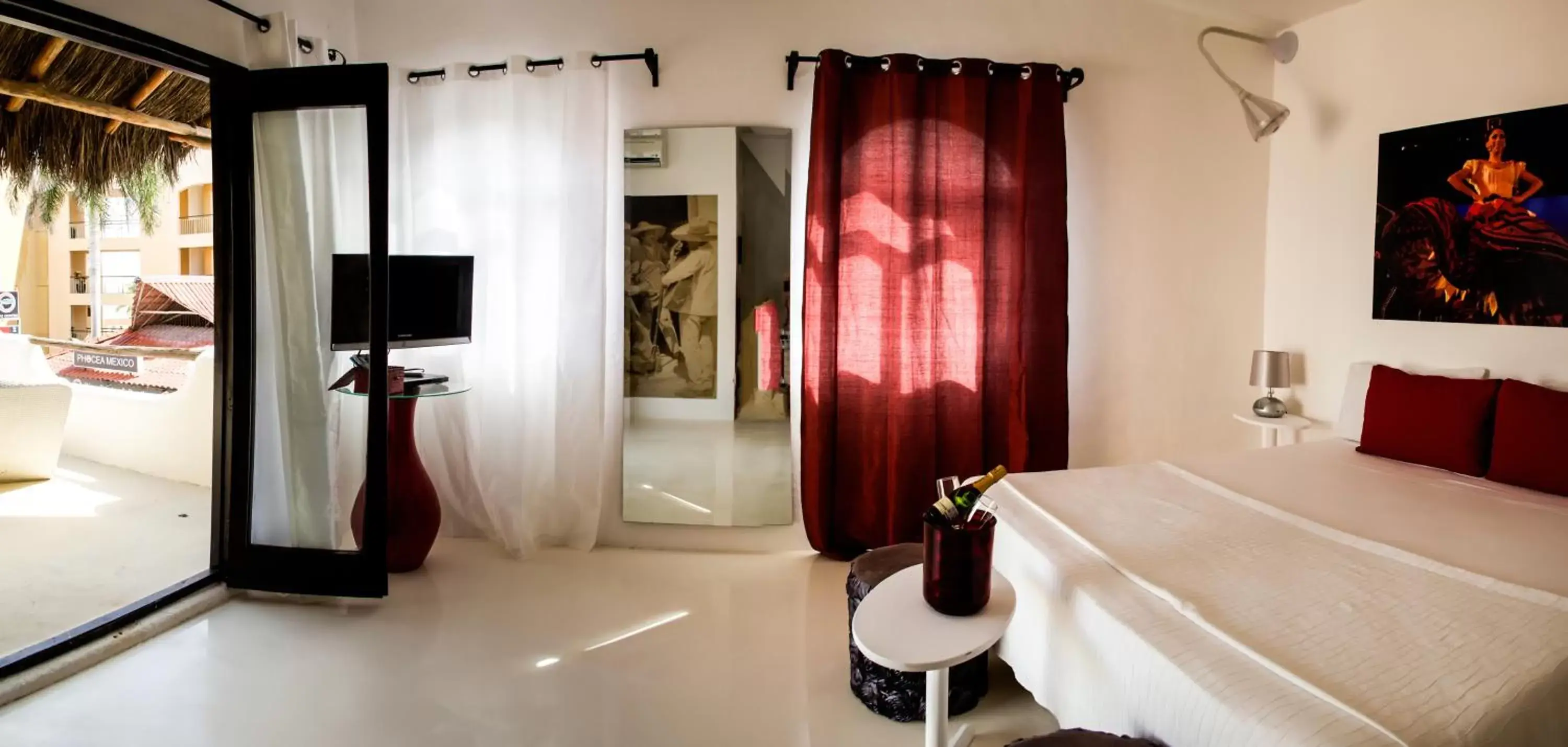 Bedroom, Bed in Hotel Kinbe