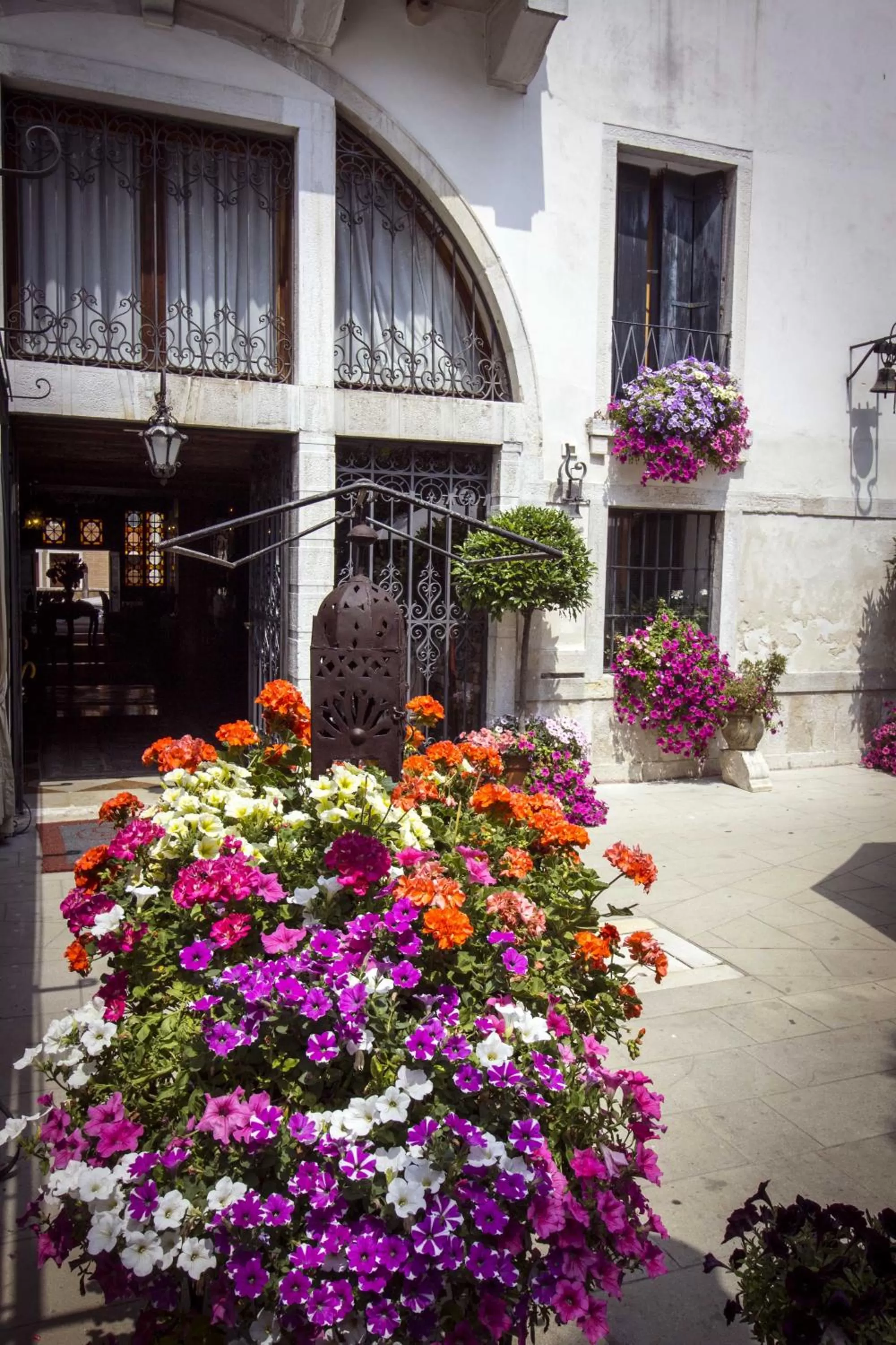Facade/entrance in Hotel Palazzo Abadessa