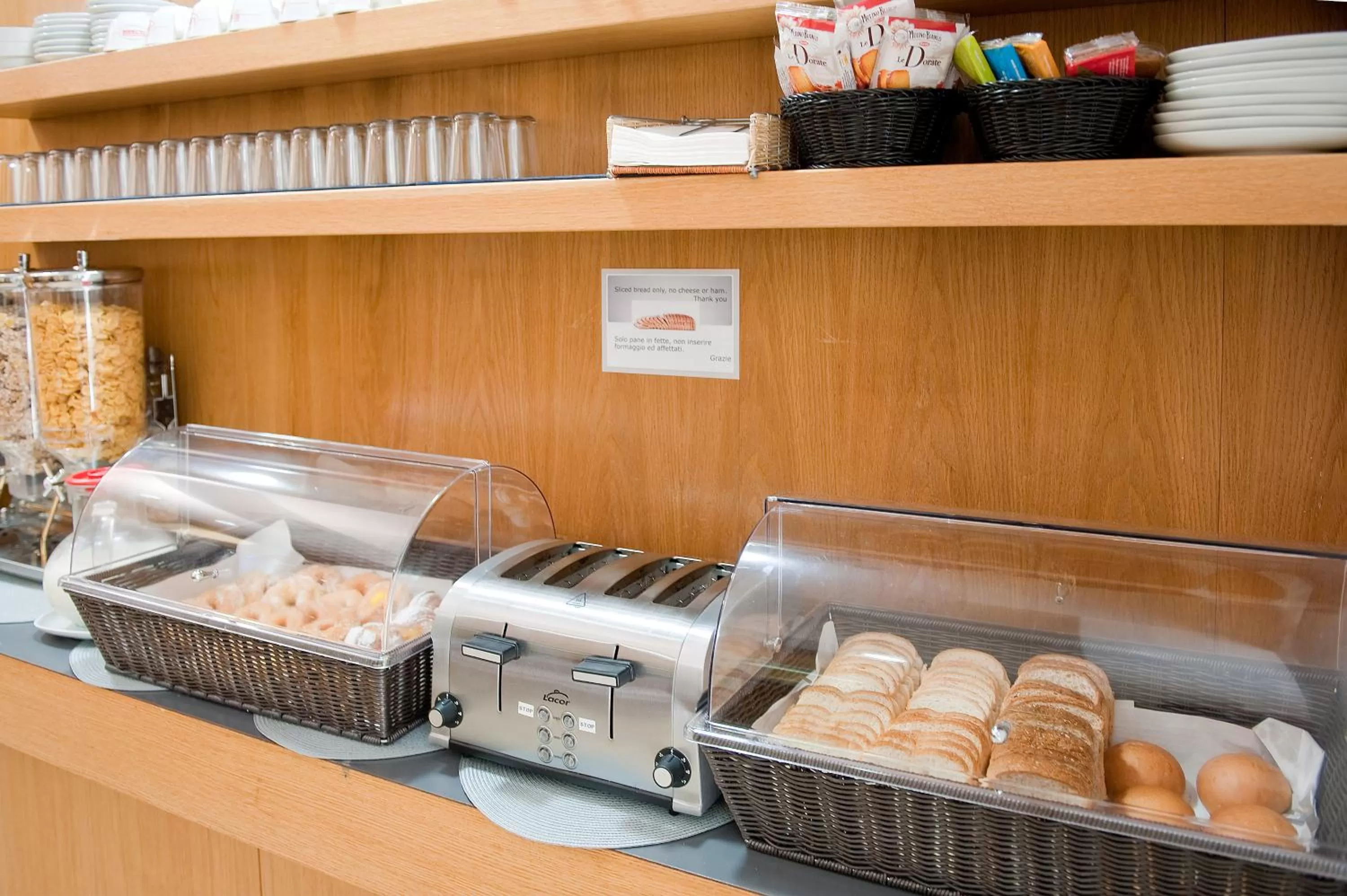 Food and drinks in Best Western Ars Hotel