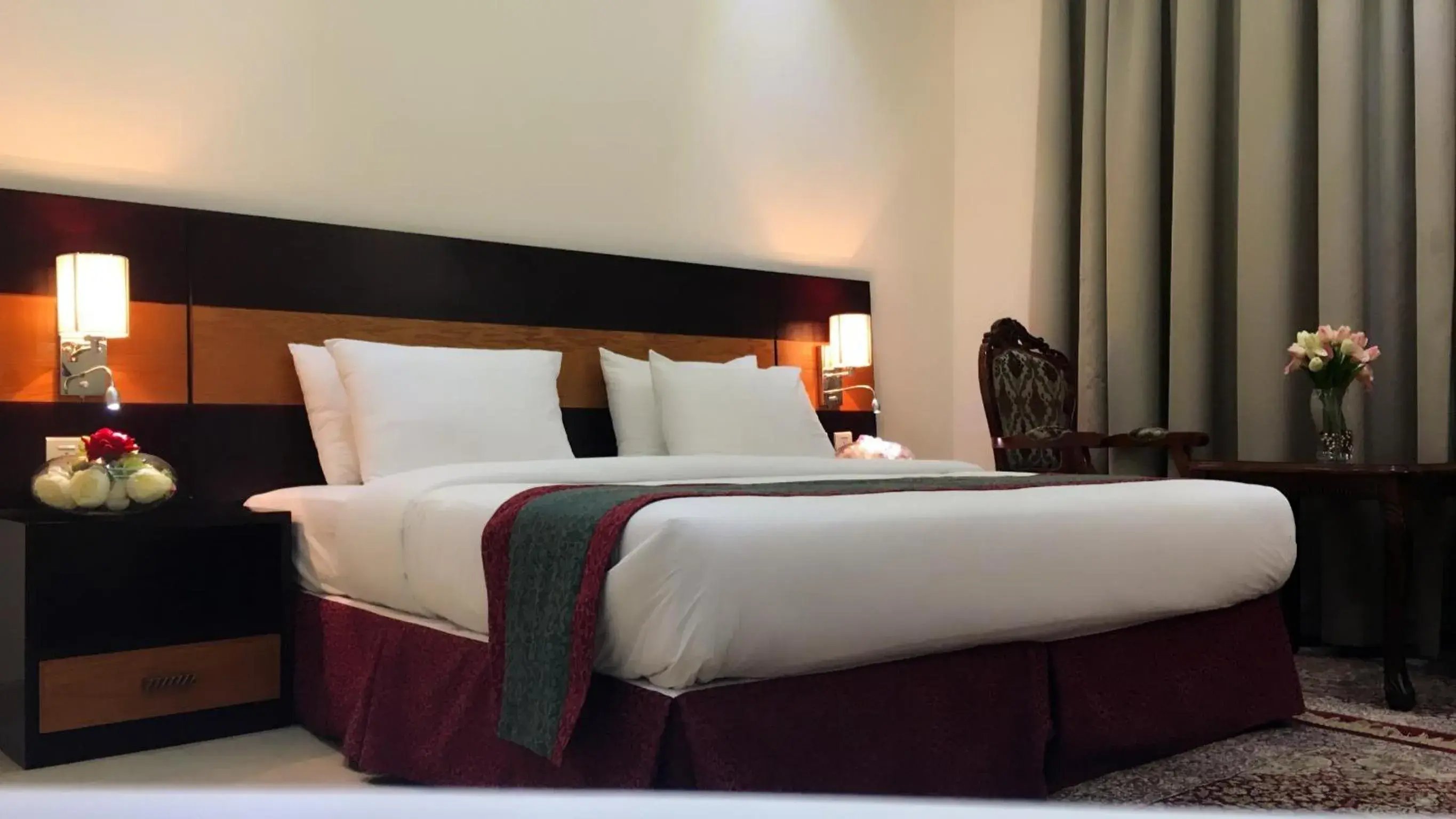 Bed in Muscat International Hotel Plaza
