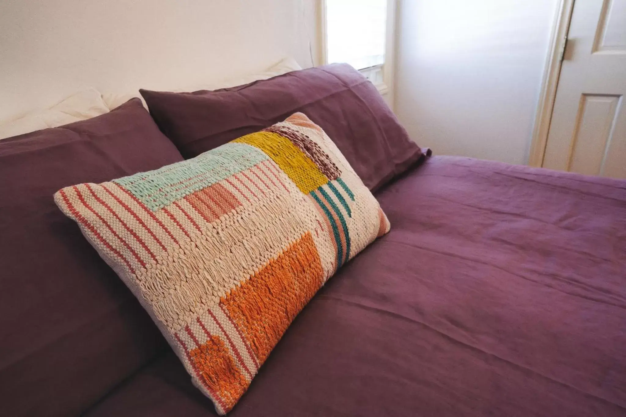 Bed in The Loubird Inn