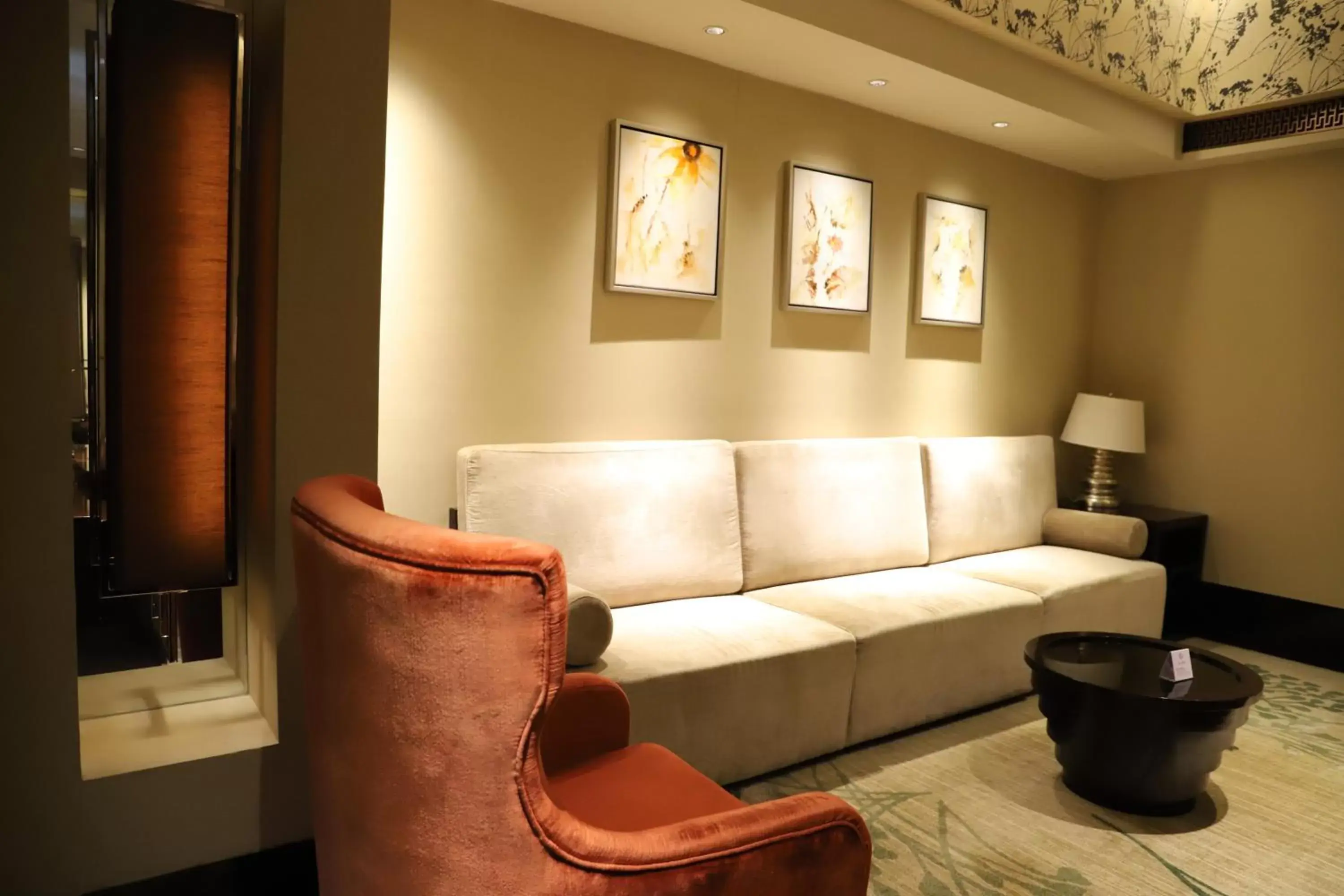 Seating Area in Crowne Plaza Hefei, an IHG Hotel