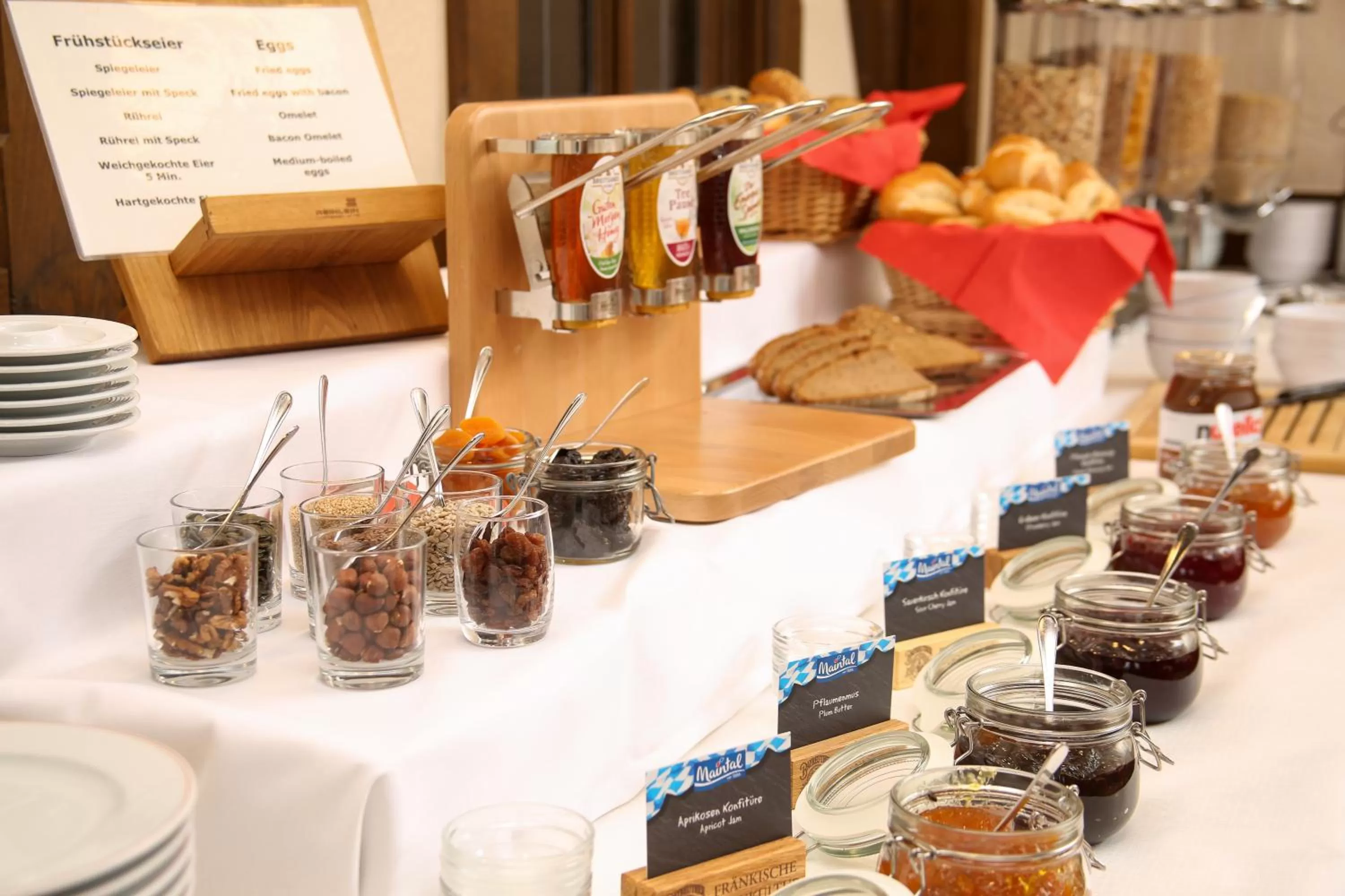 Buffet breakfast in Hotel-Restaurant Stern