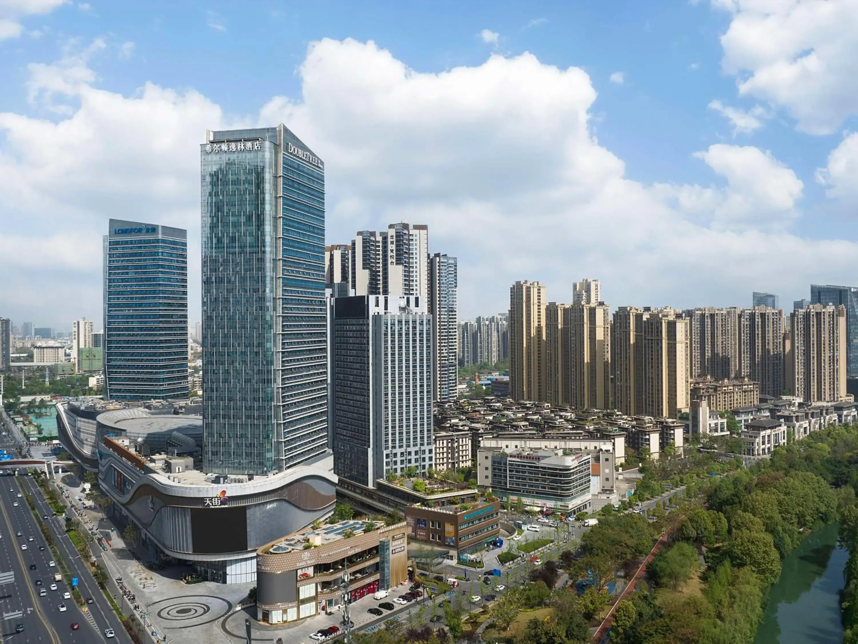 Property building in DoubleTree By Hilton Chengdu Riverside