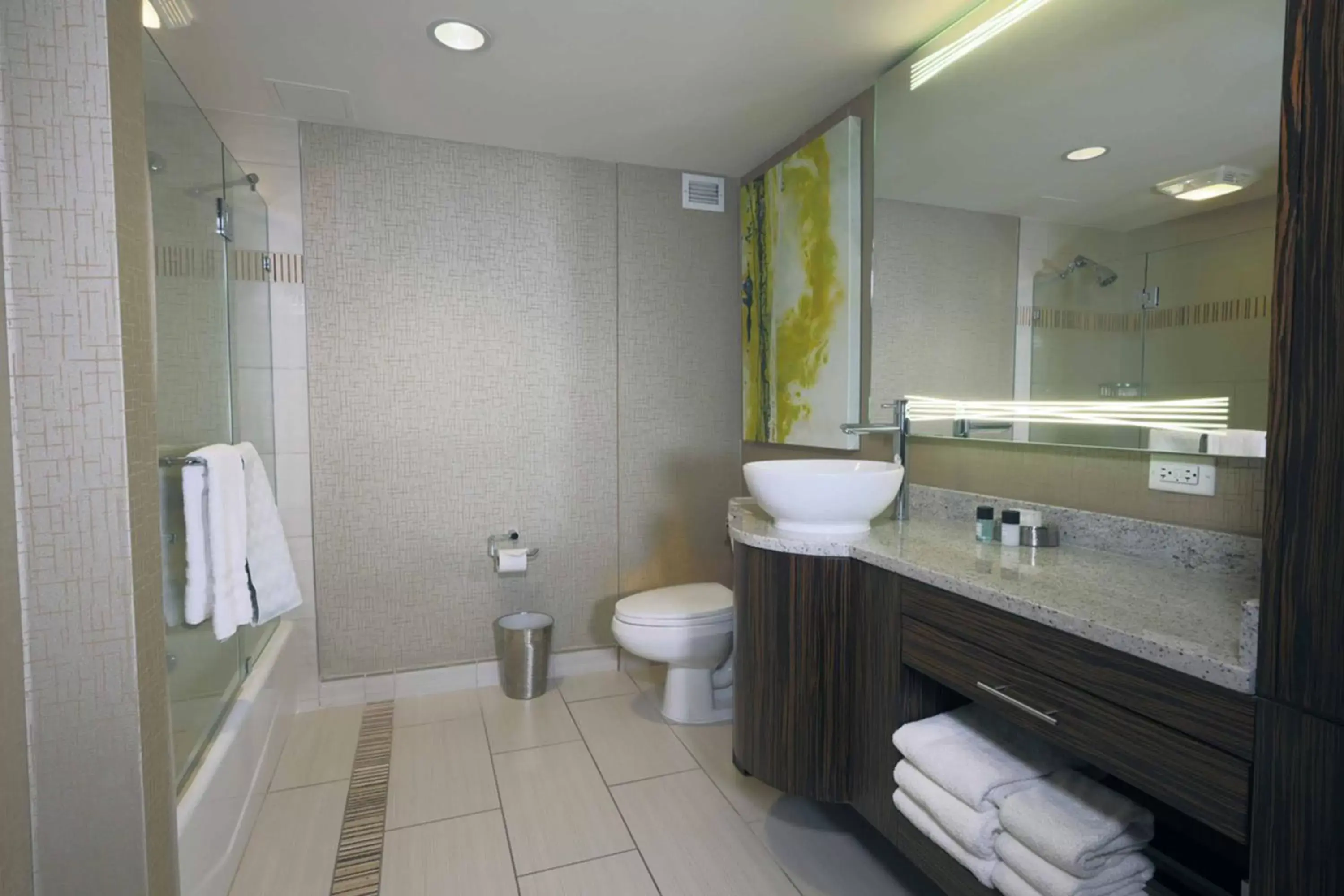 Bathroom in Golden Nugget Biloxi