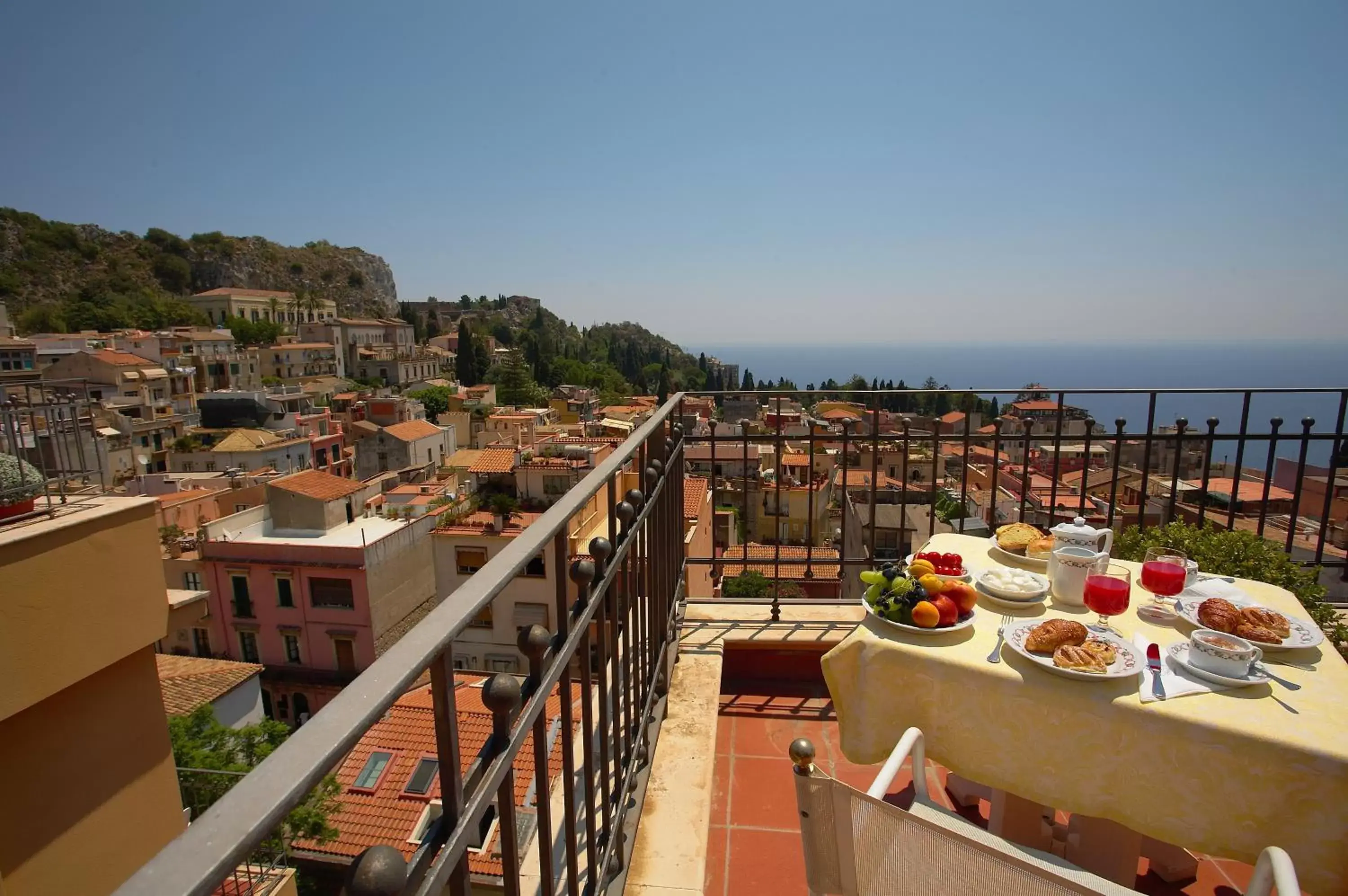 Balcony/Terrace in Hotel Isabella