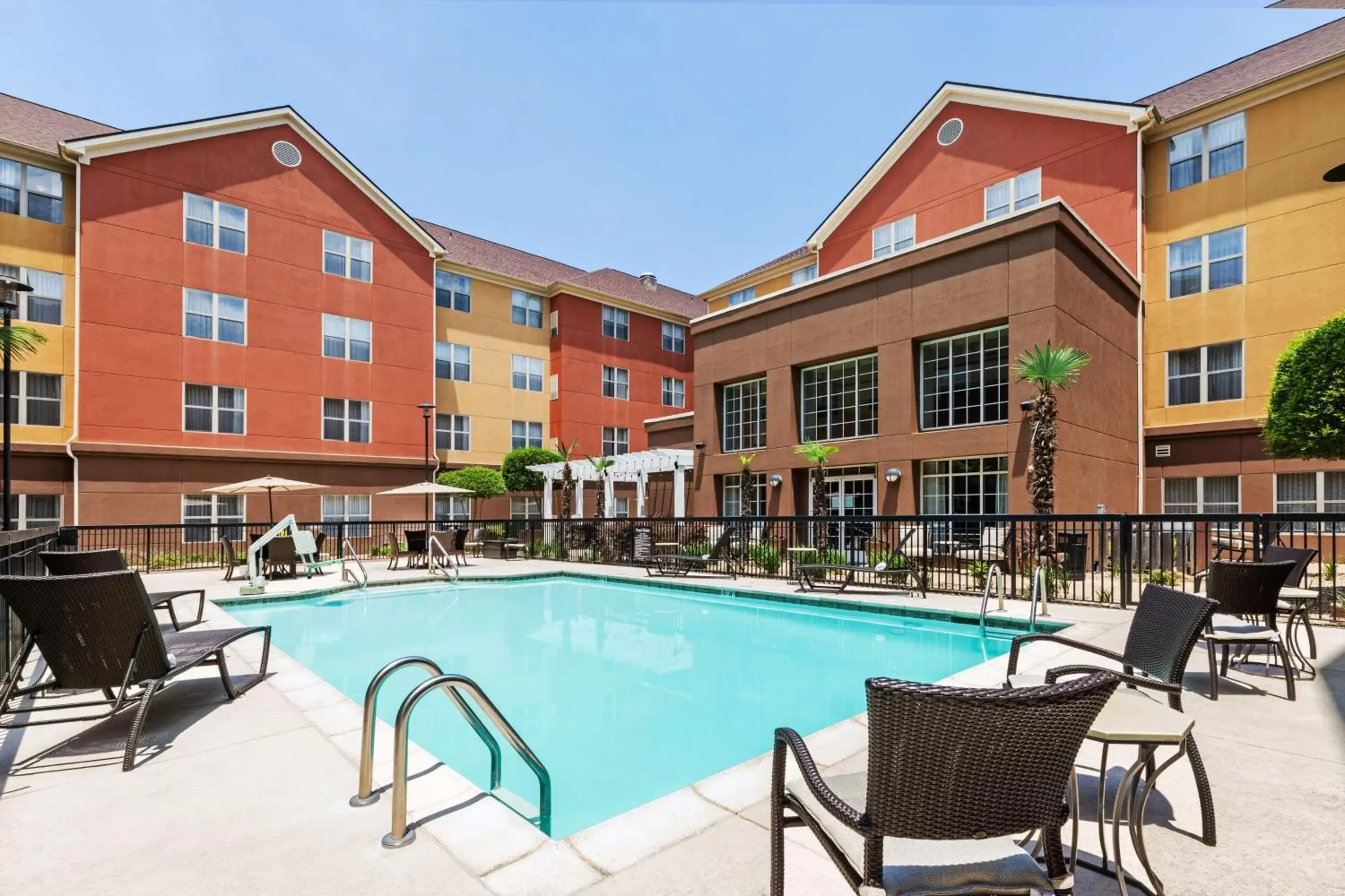 Pool view, Property Building in Homewood Suites by Hilton Shreveport