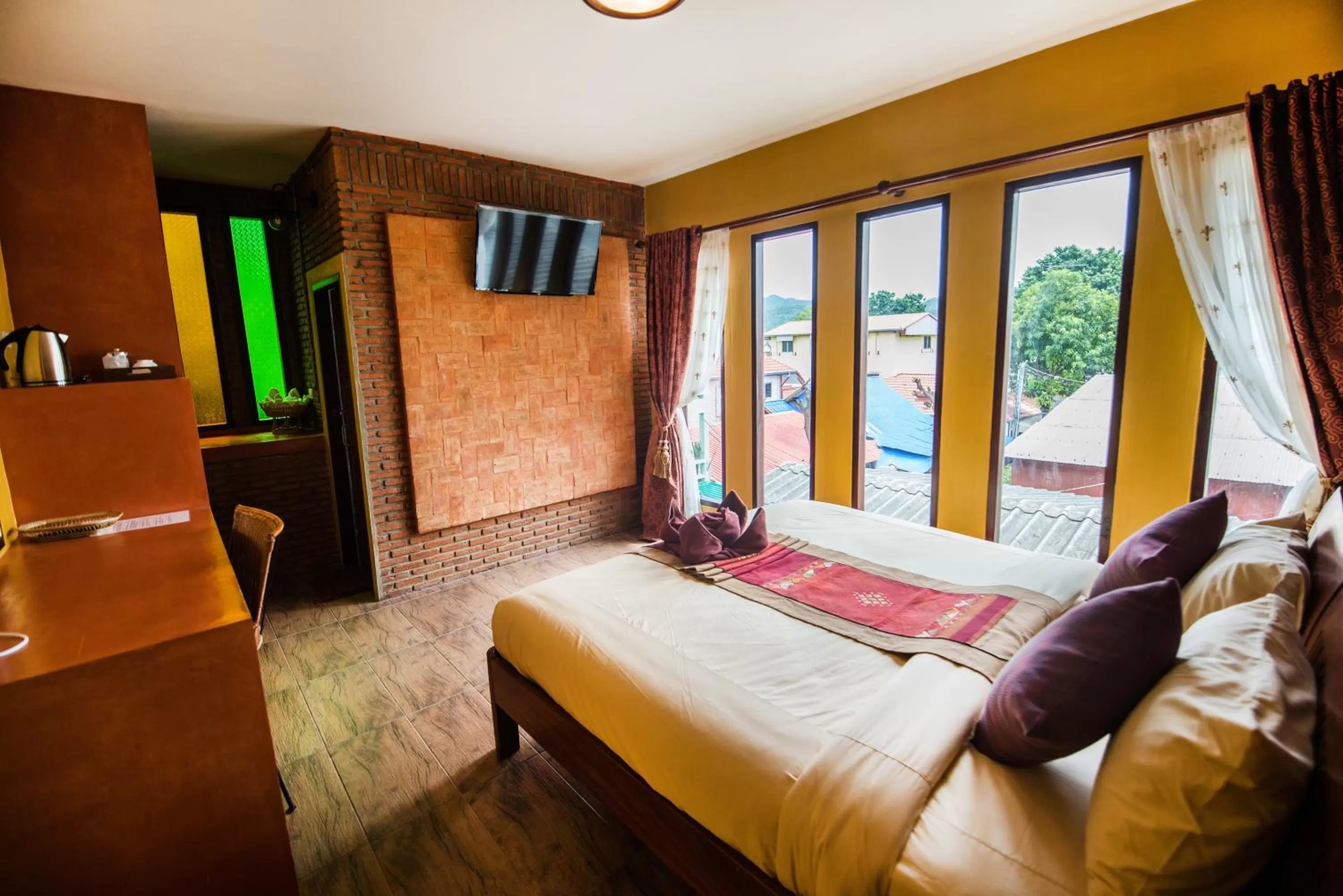 TV and multimedia, Bed in Pongphen Guesthouse - SHA Plus Certified