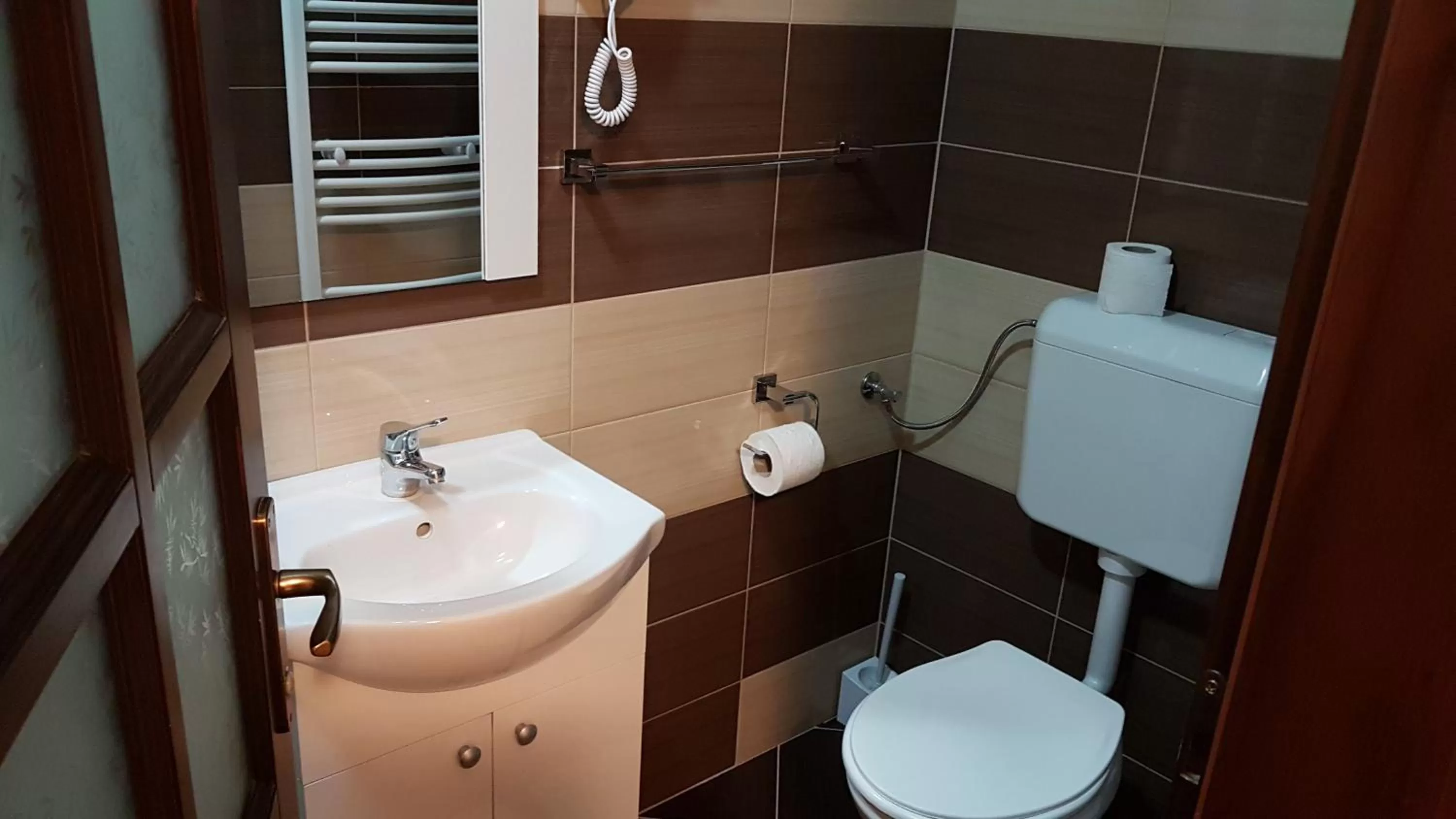 Bathroom in Hazanéző Panzió