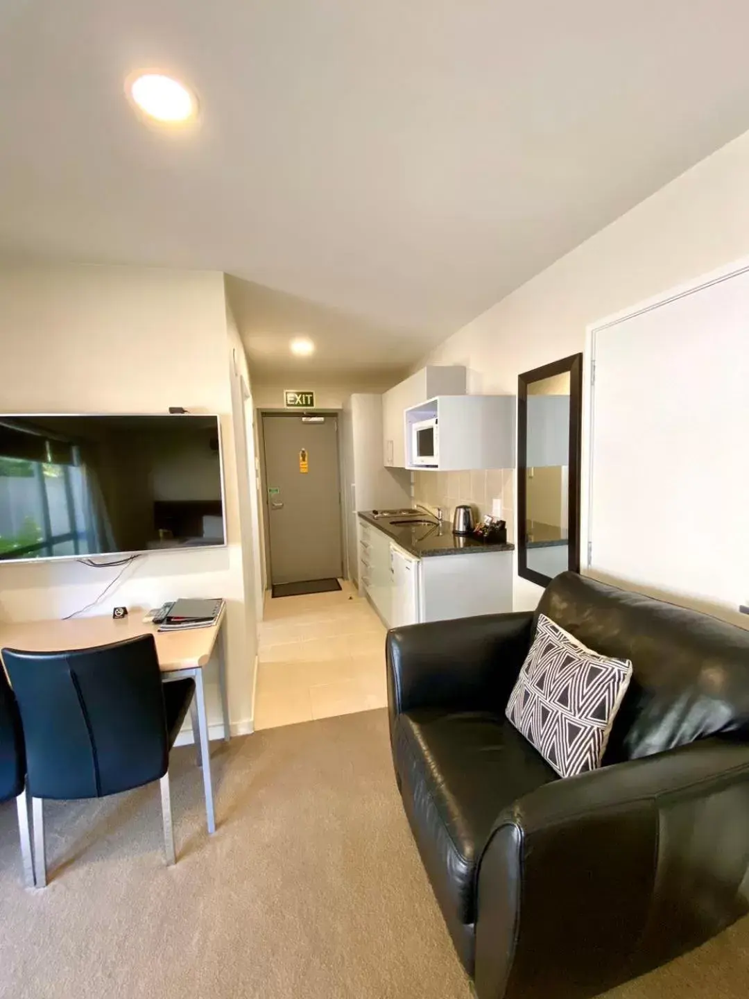 Standard Studio - single occupancy in Alpha Motel with Spa-Bath Standard Studio - single occupancy in Alpha Motel with Spa-Bath