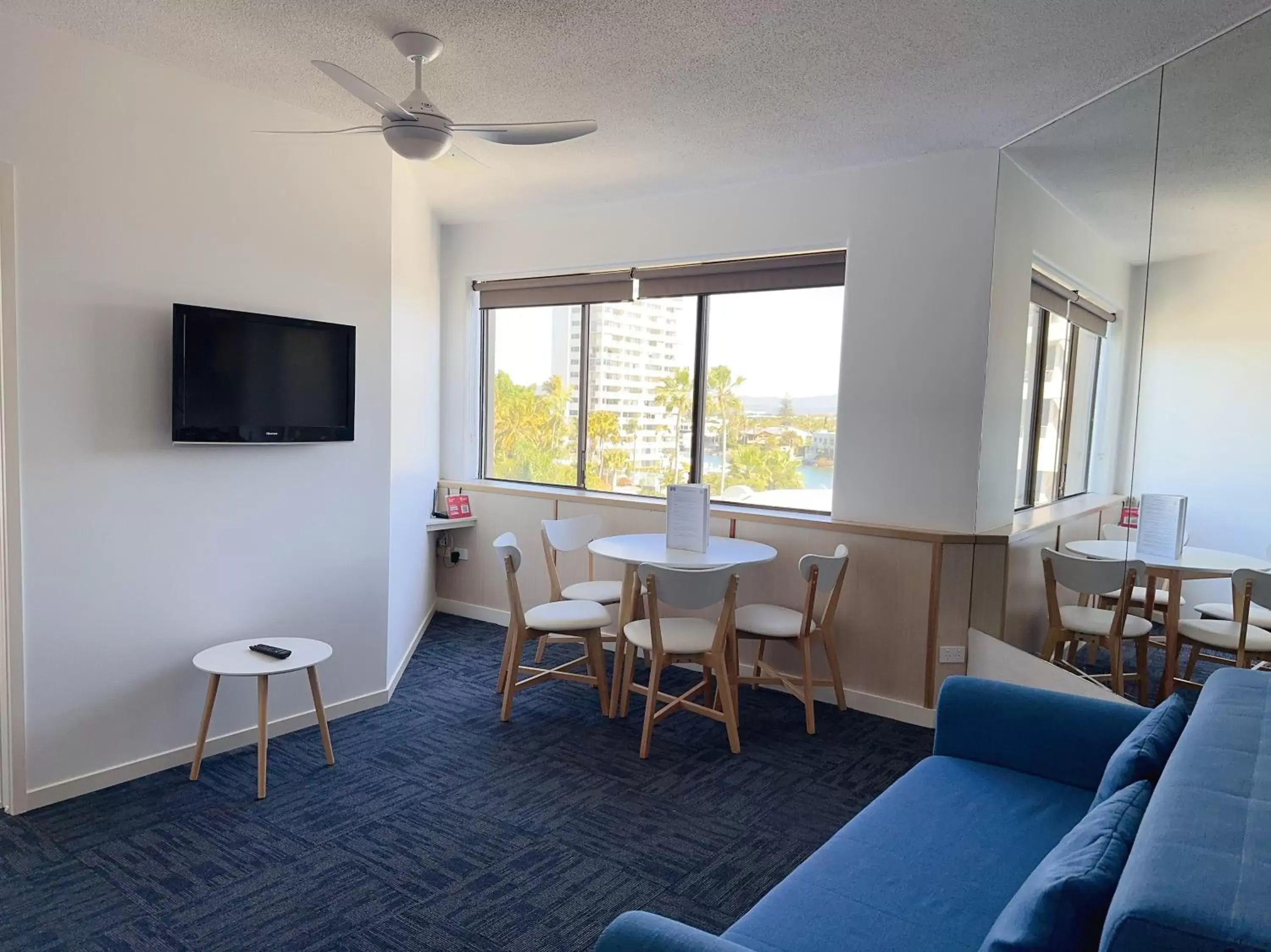 Seating Area in Tiki Hotel Apartments Surfers Paradise