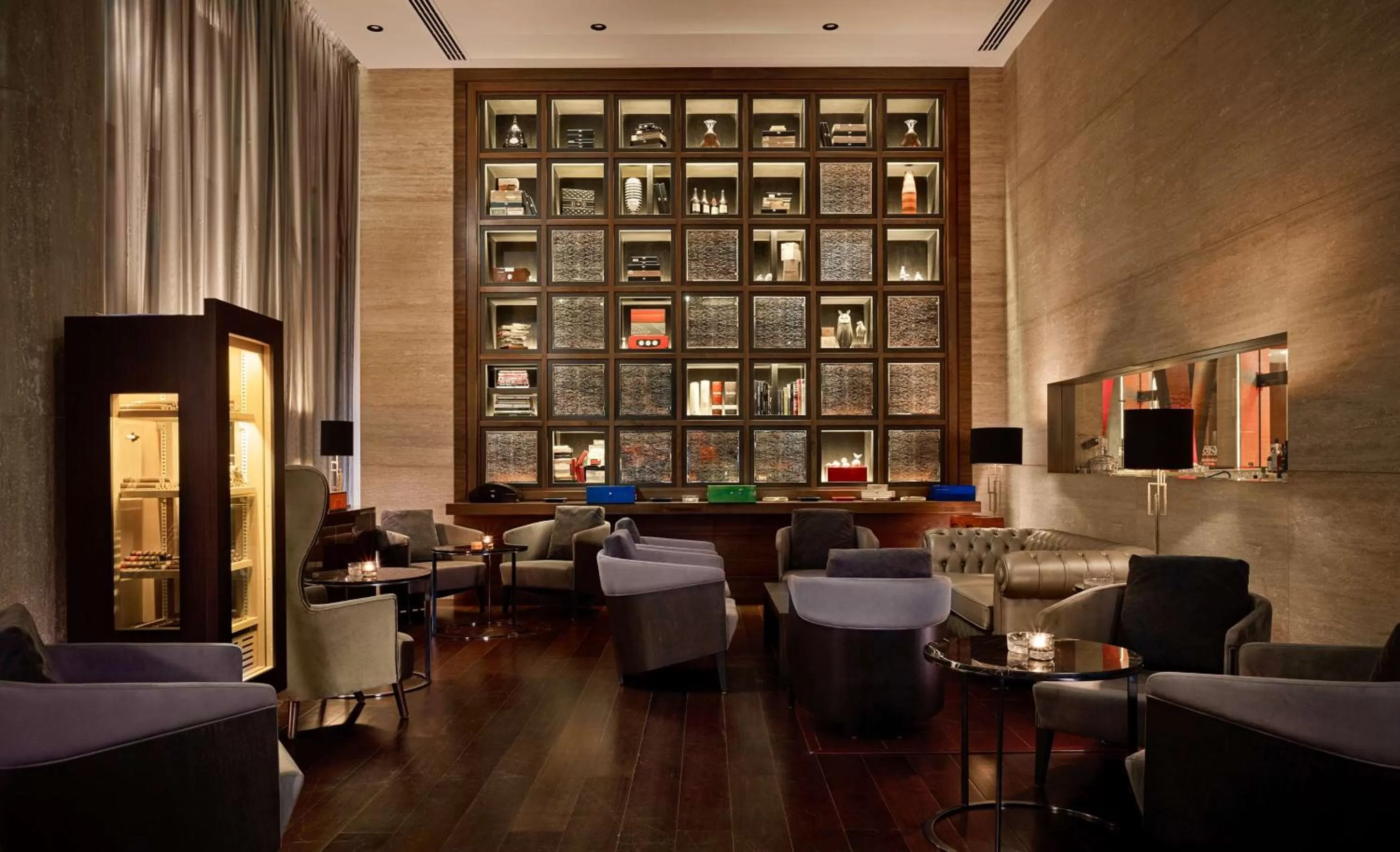 Lounge or bar in Grand Hyatt Abu Dhabi Hotel & Residences Emirates Pearl