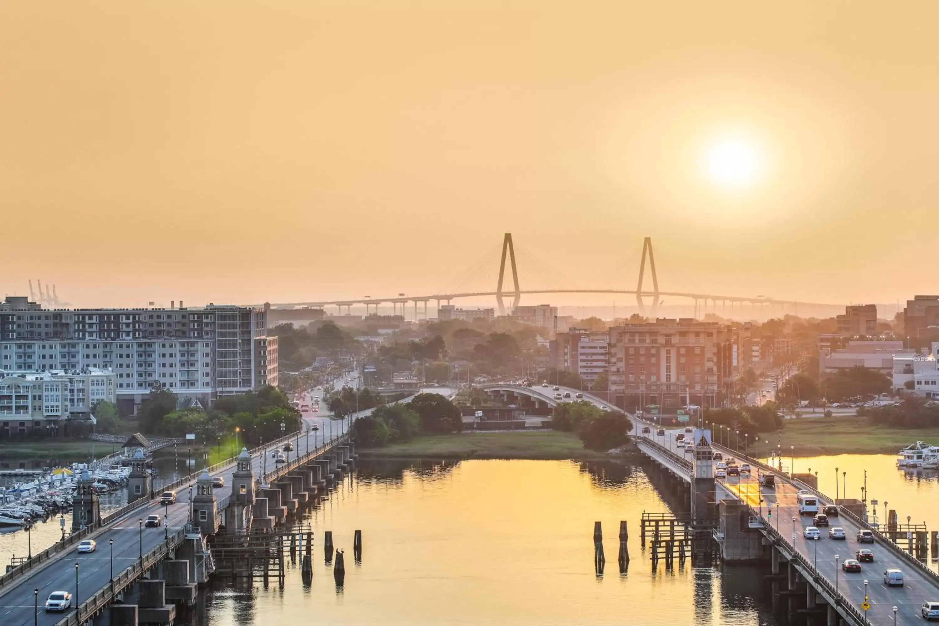 Property building in Holiday Inn Charleston-Riverview, an IHG Hotel