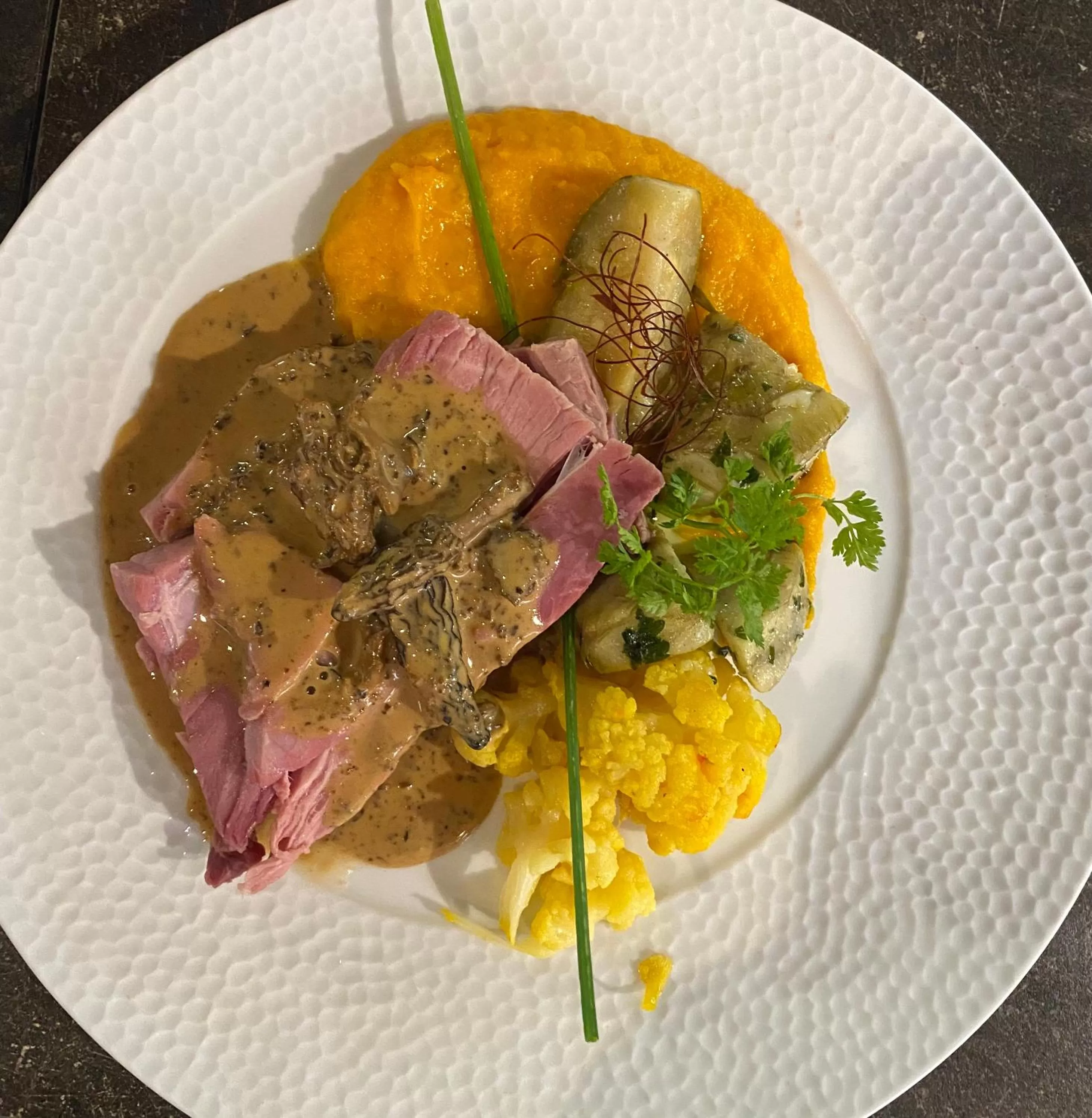 Restaurant/places to eat in Logis Central Hôtel - Restaurant & Spa