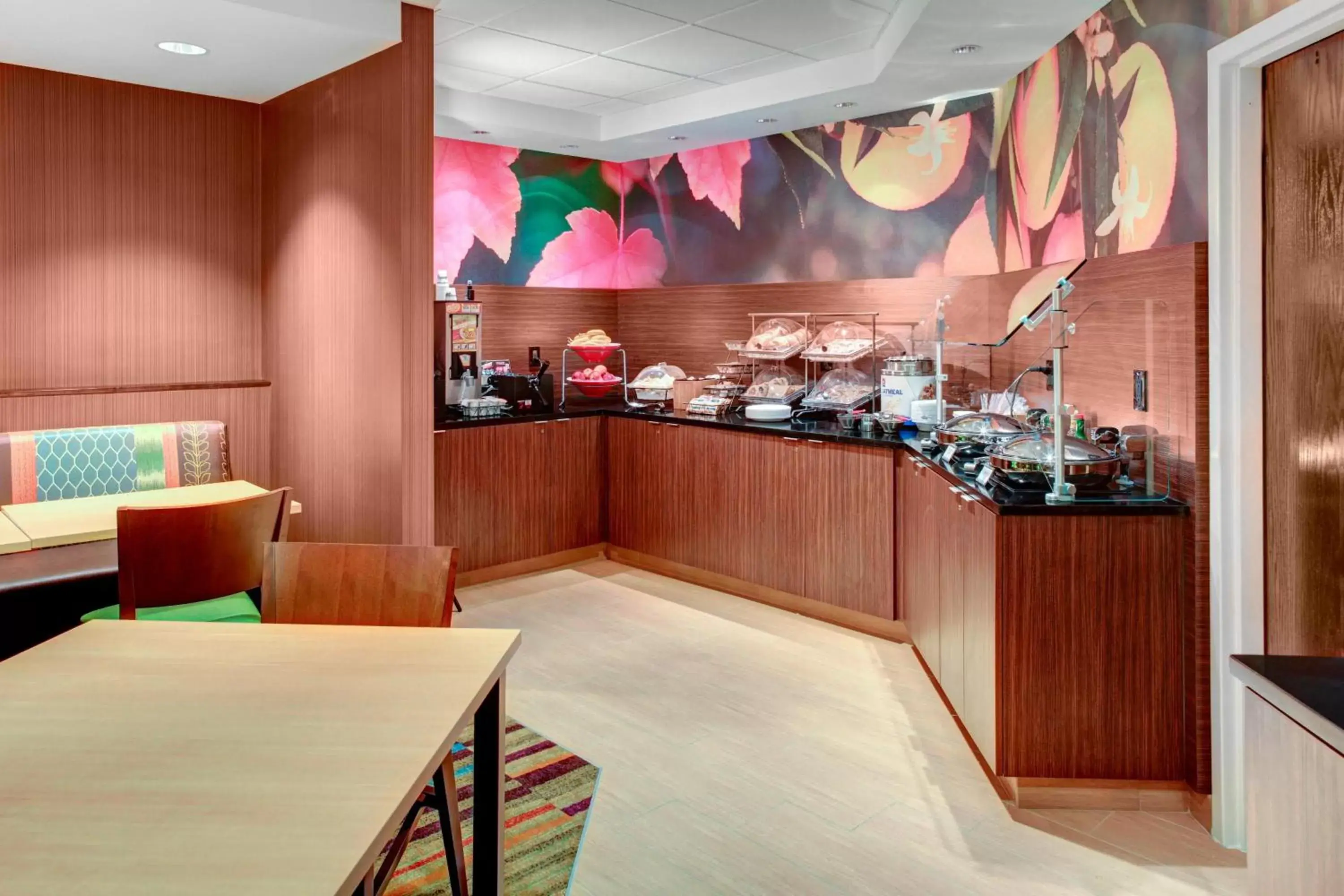 Breakfast, Restaurant/Places to Eat in Fairfield Inn & Suites by Marriott Atlanta Alpharetta