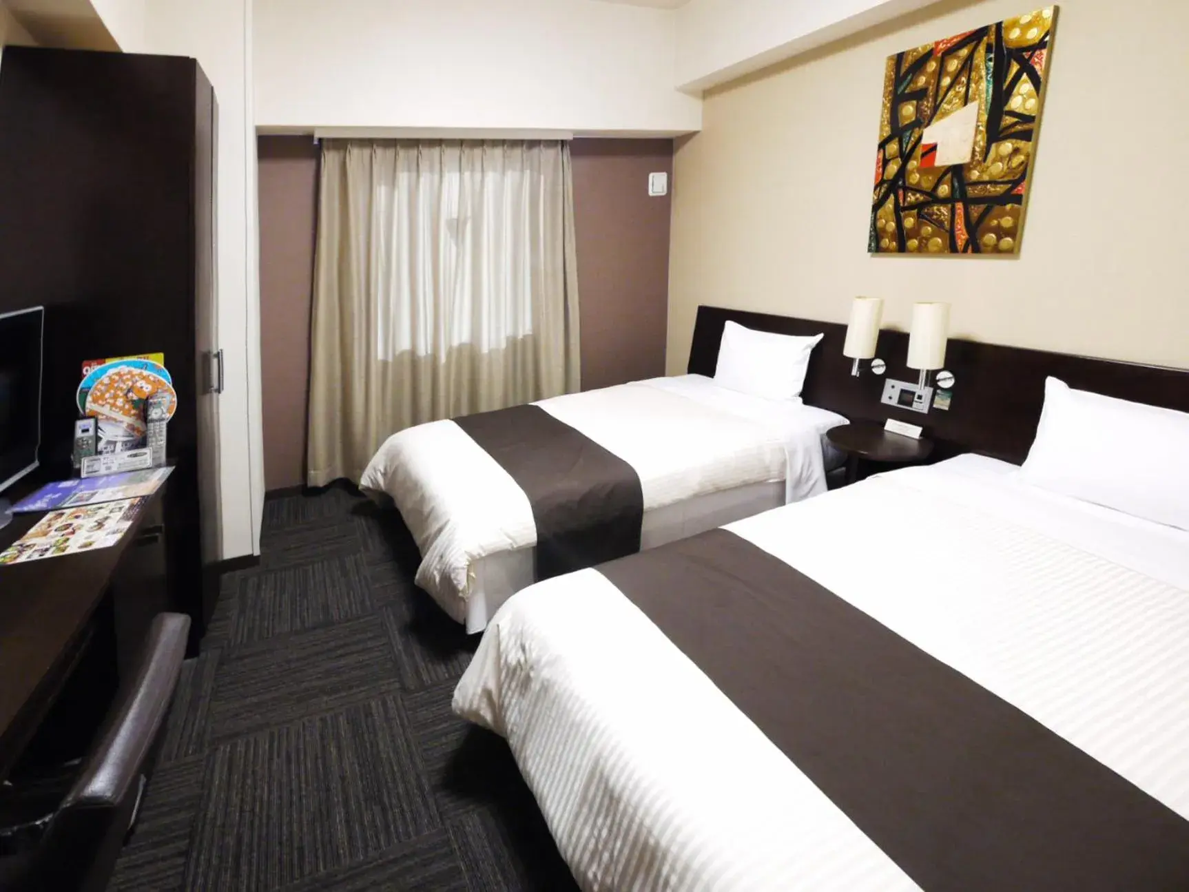 Photo of the whole room, Bed in Hotel Route Inn Yaizu Inter
