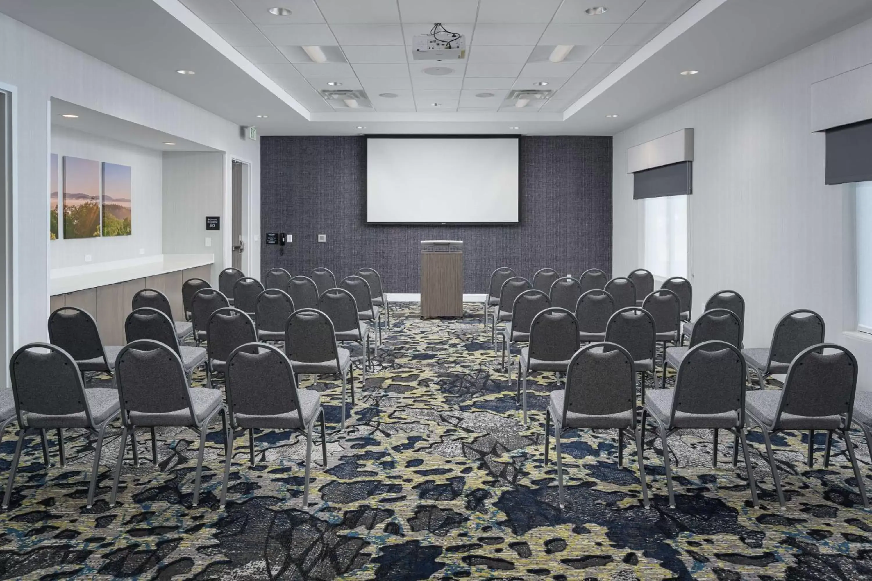 Meeting/conference room in Hampton Inn Ashland City, Tn