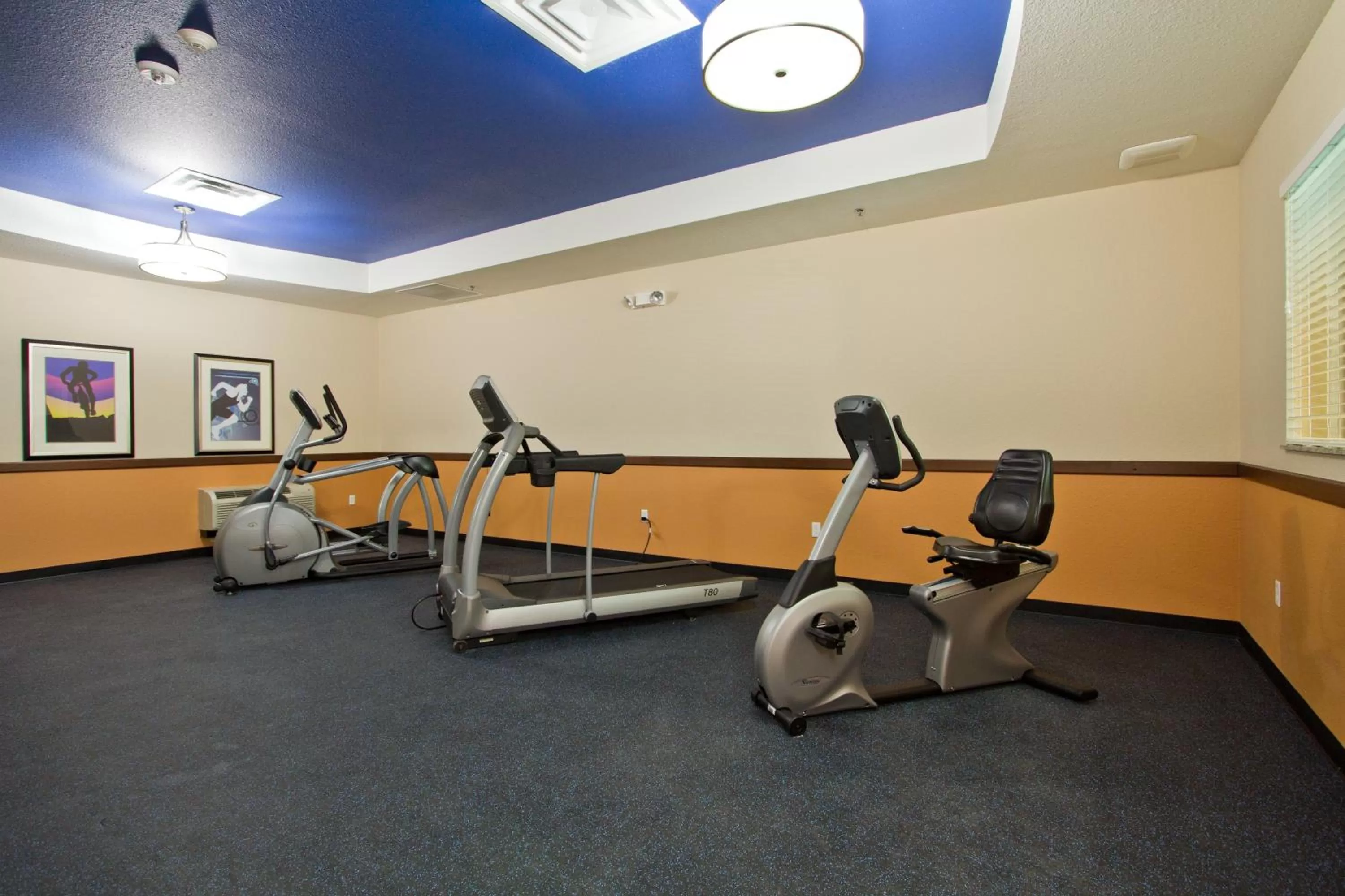 Fitness centre/facilities in Holiday Inn Express and Suites Denver East Peoria Street by IHG