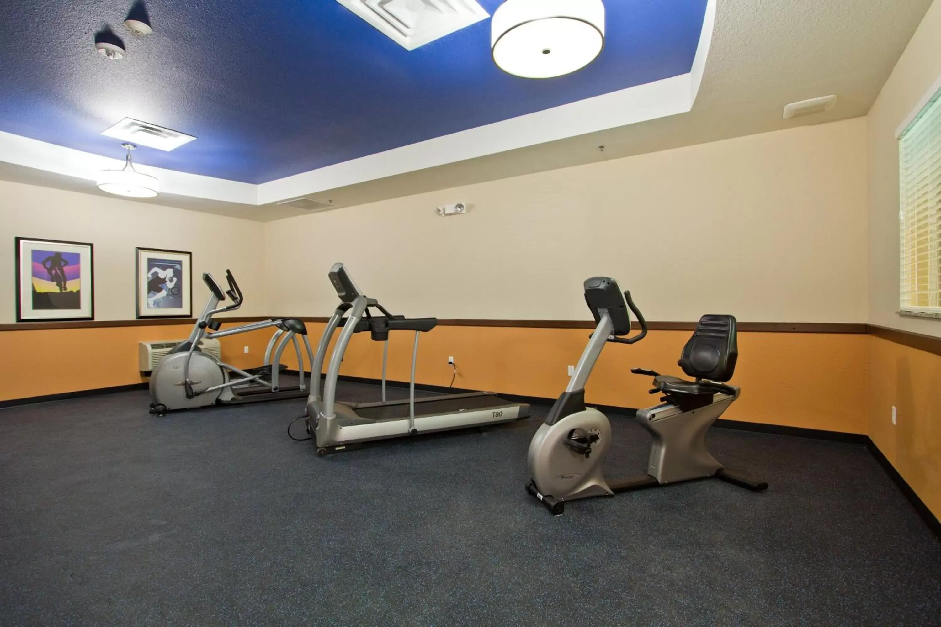 Fitness centre/facilities in Holiday Inn Express and Suites Denver East Peoria Street by IHG Fitness centre/facilities in Holiday Inn Express and Suites Denver East Peoria Street by IHG