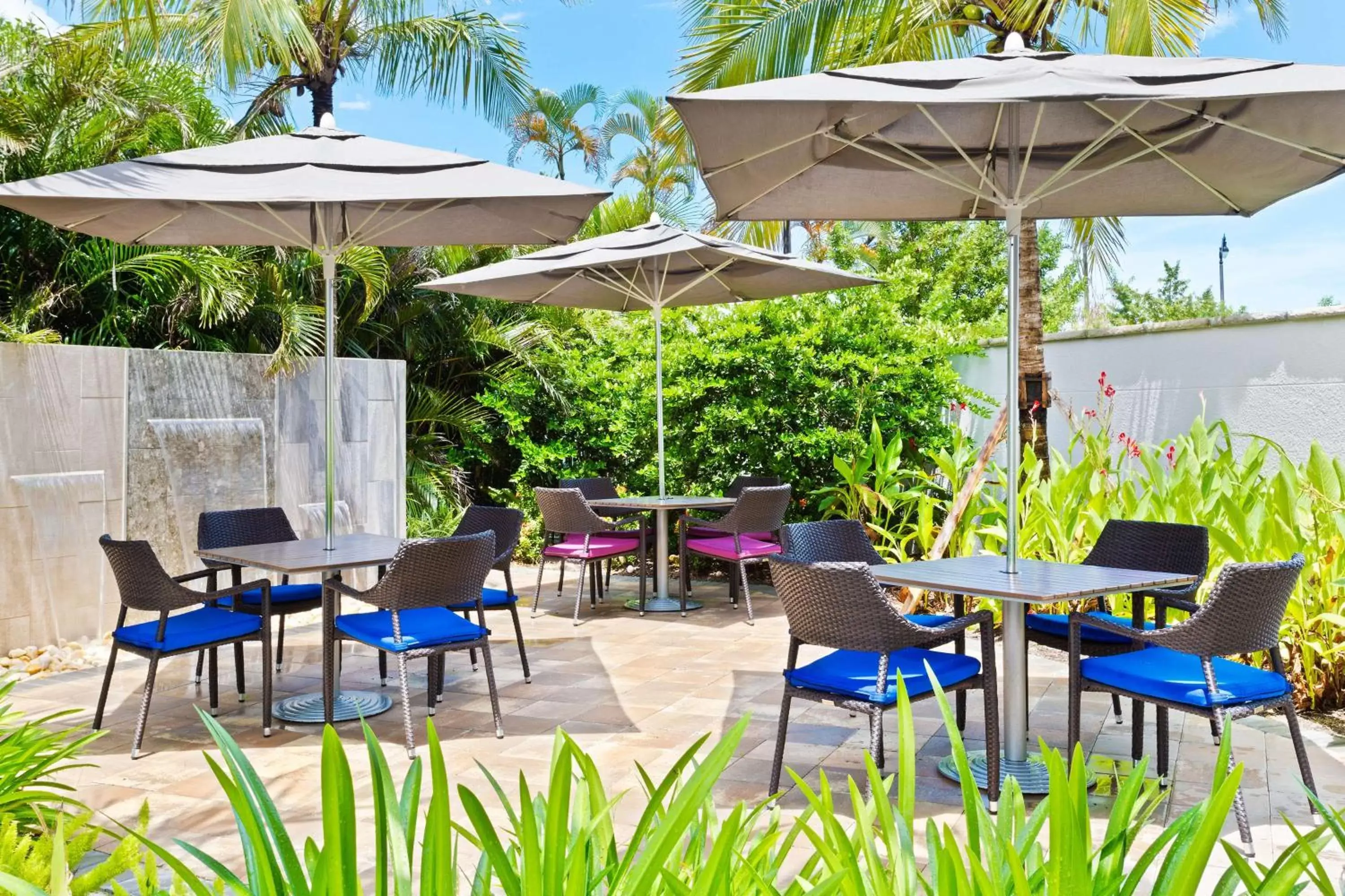 Patio, Restaurant/Places to Eat in Hilton Garden Inn Homestead, Fl