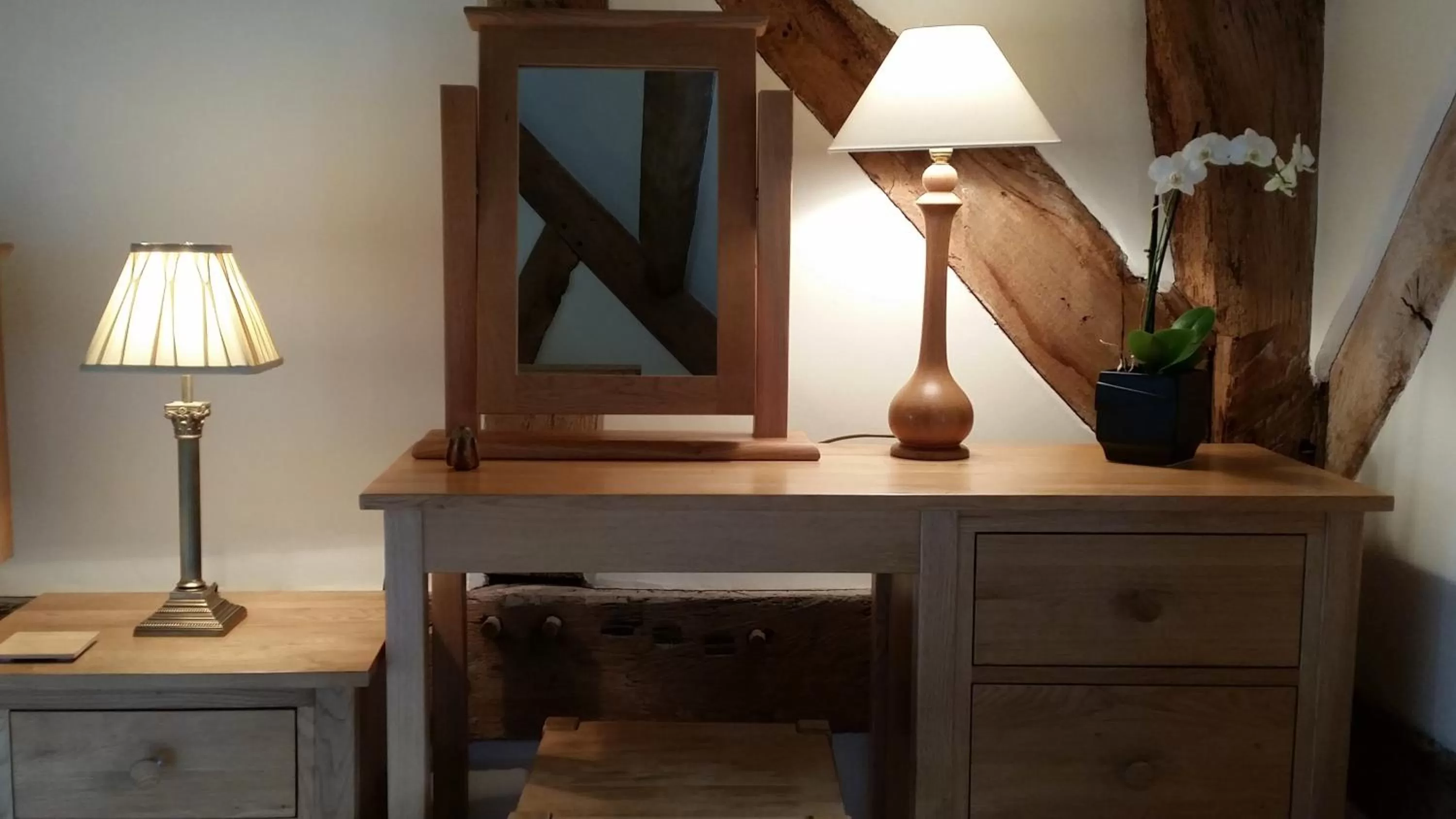 TV/Entertainment Center in Ty Derw Country House B&B