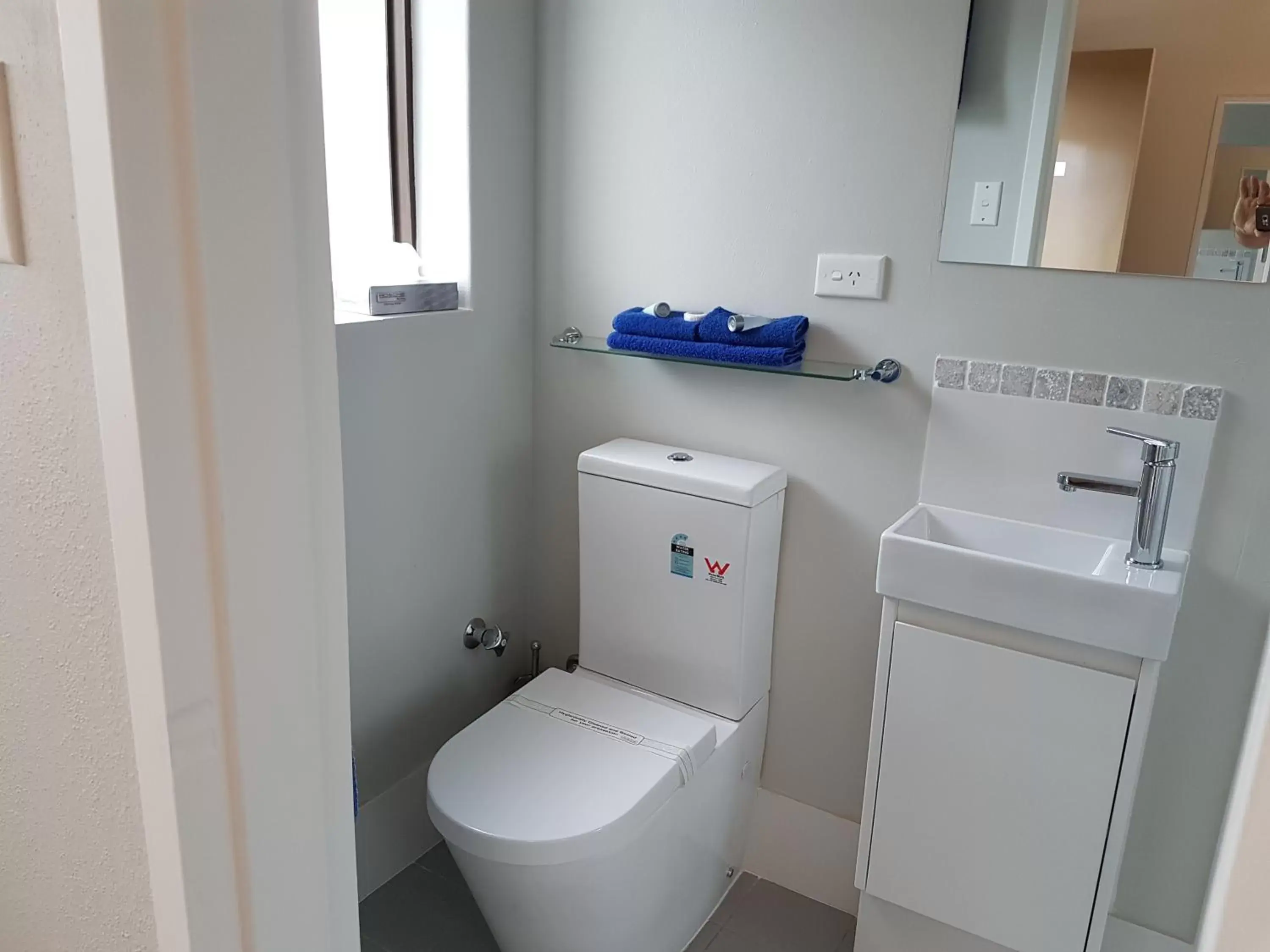 Toilet, Bathroom in Mandurah Foreshore Motel