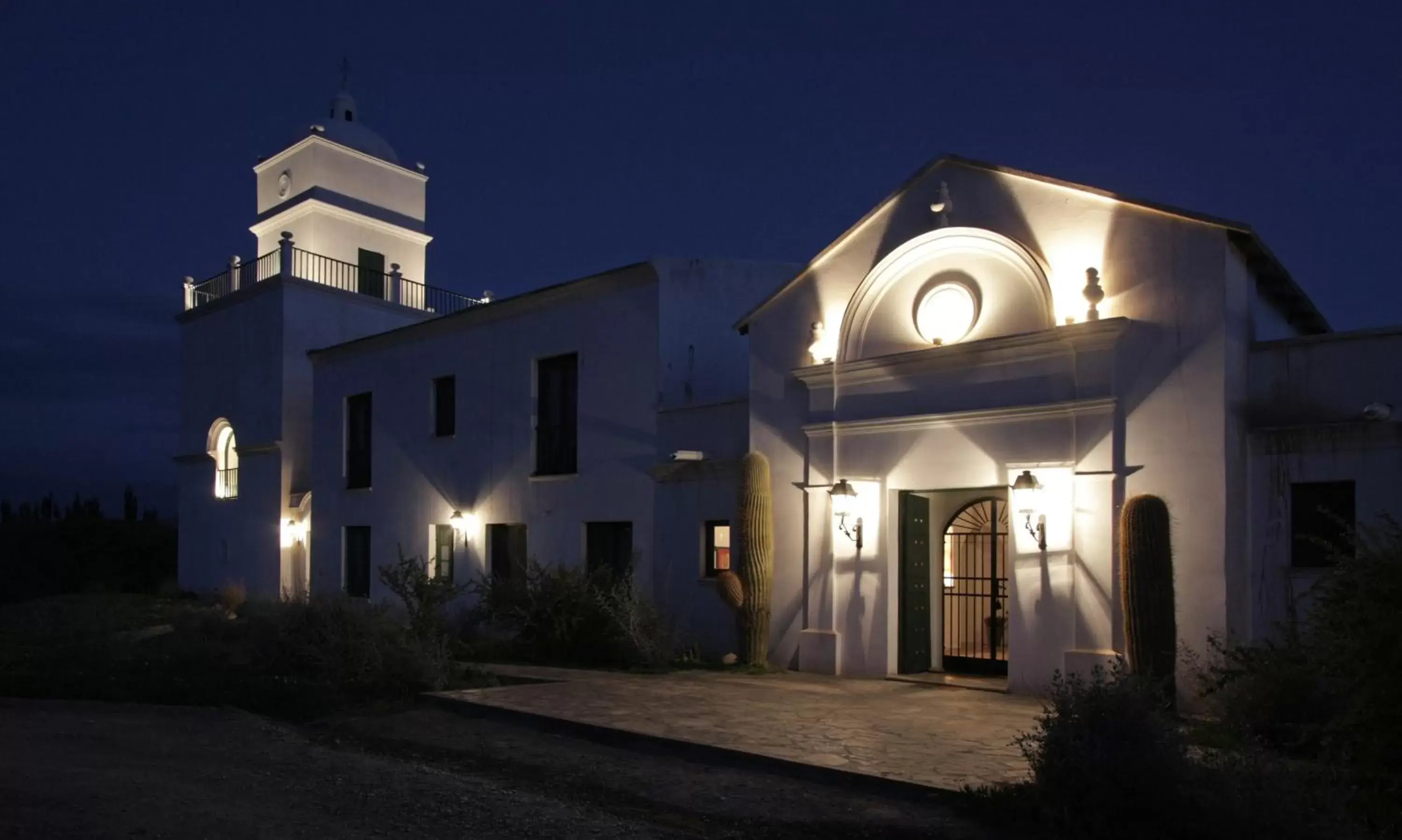 Facade/entrance, Property Building in La Merced Del Alto