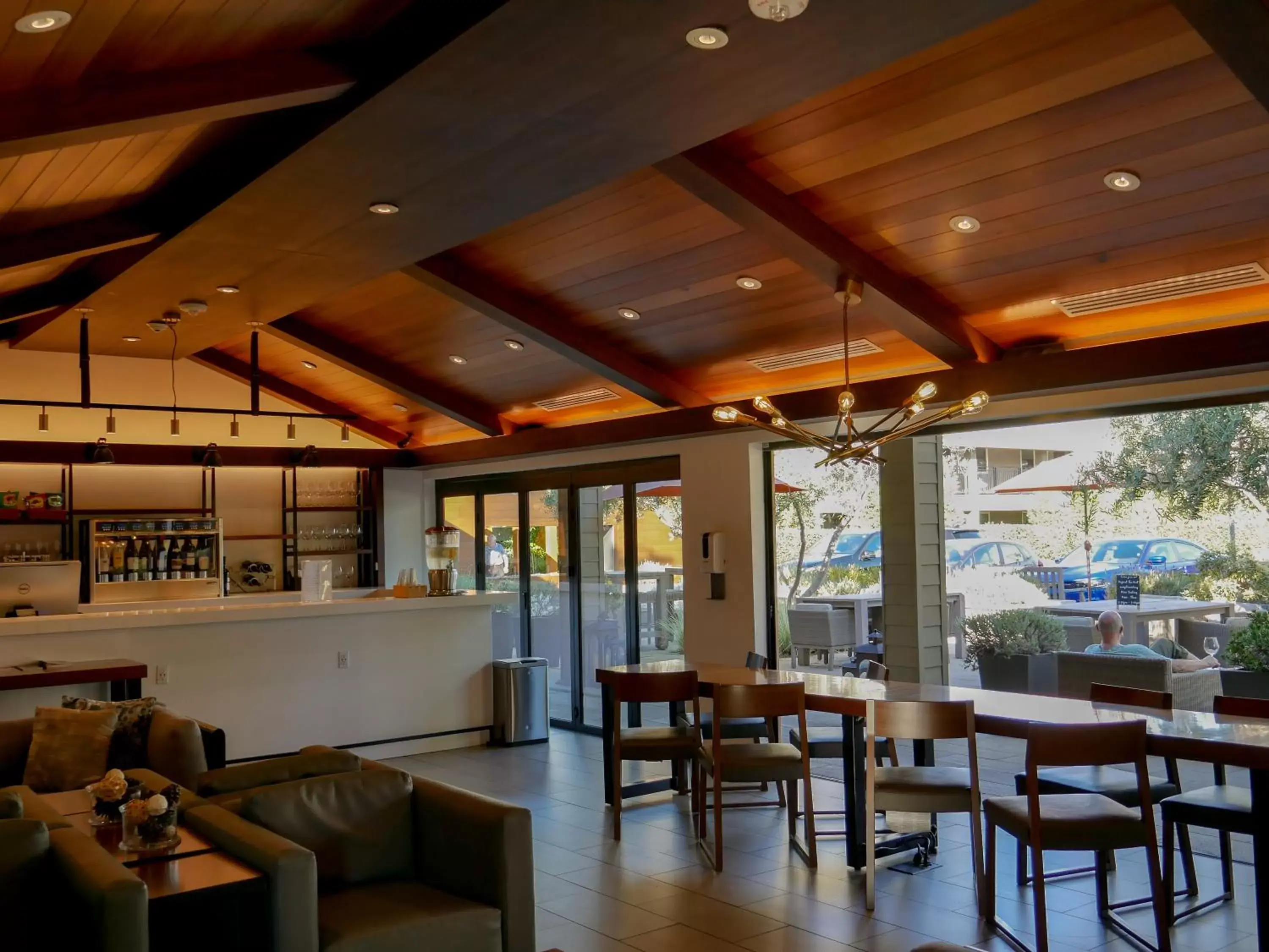 Lounge or bar, Restaurant/Places to Eat in The Nest Hotel Palo Alto